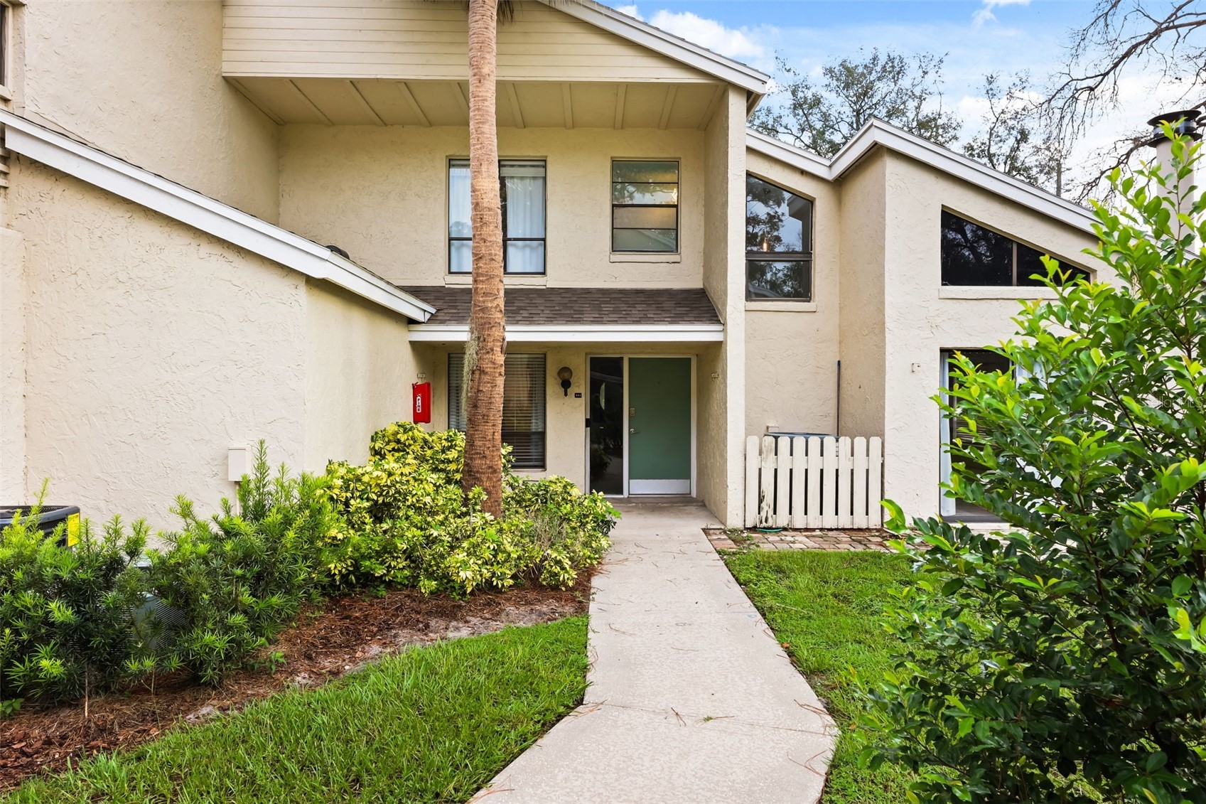 441 S NETHERWOOD CRESCENT 206