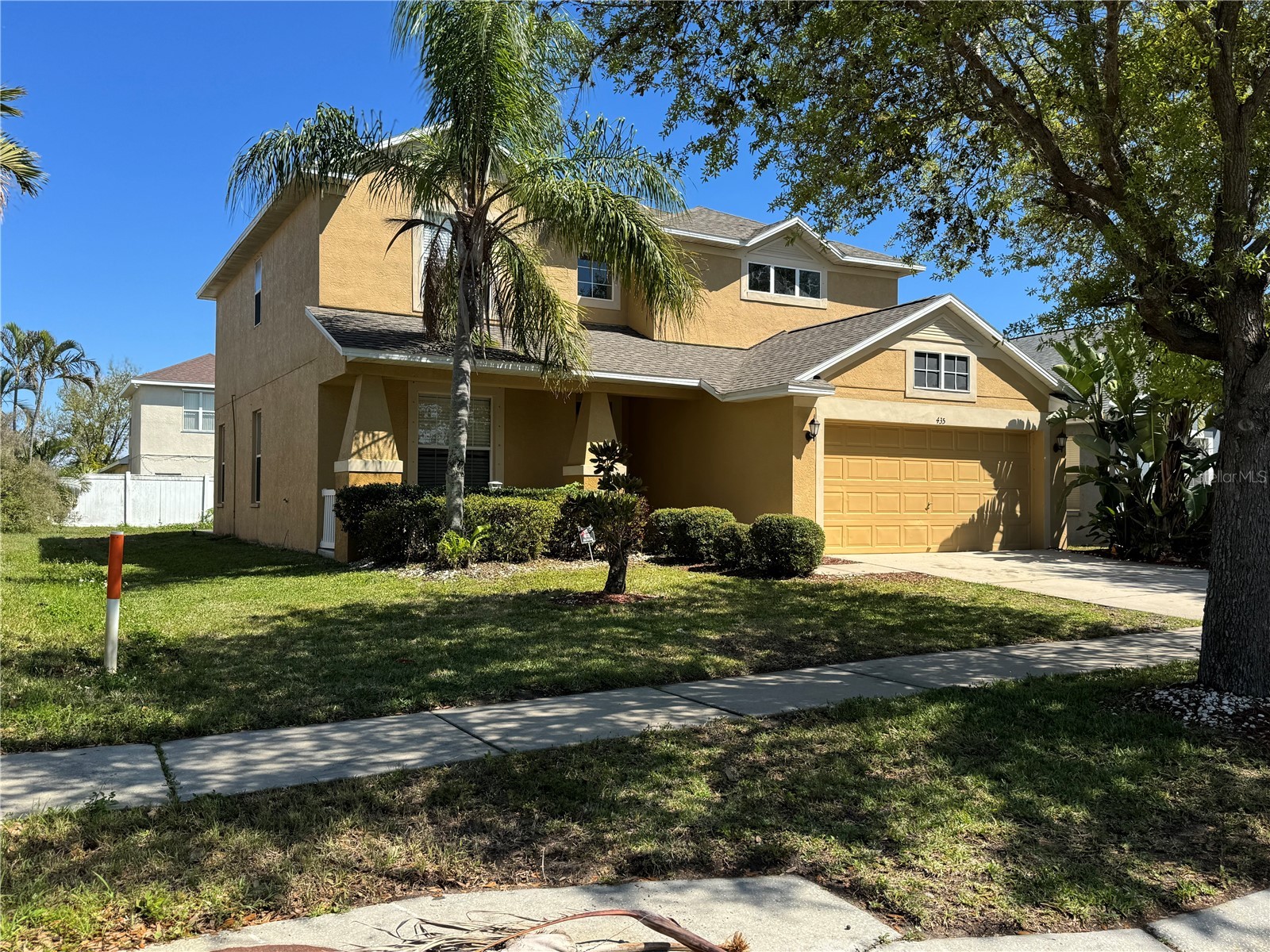 435 STONE BRIAR DRIVE