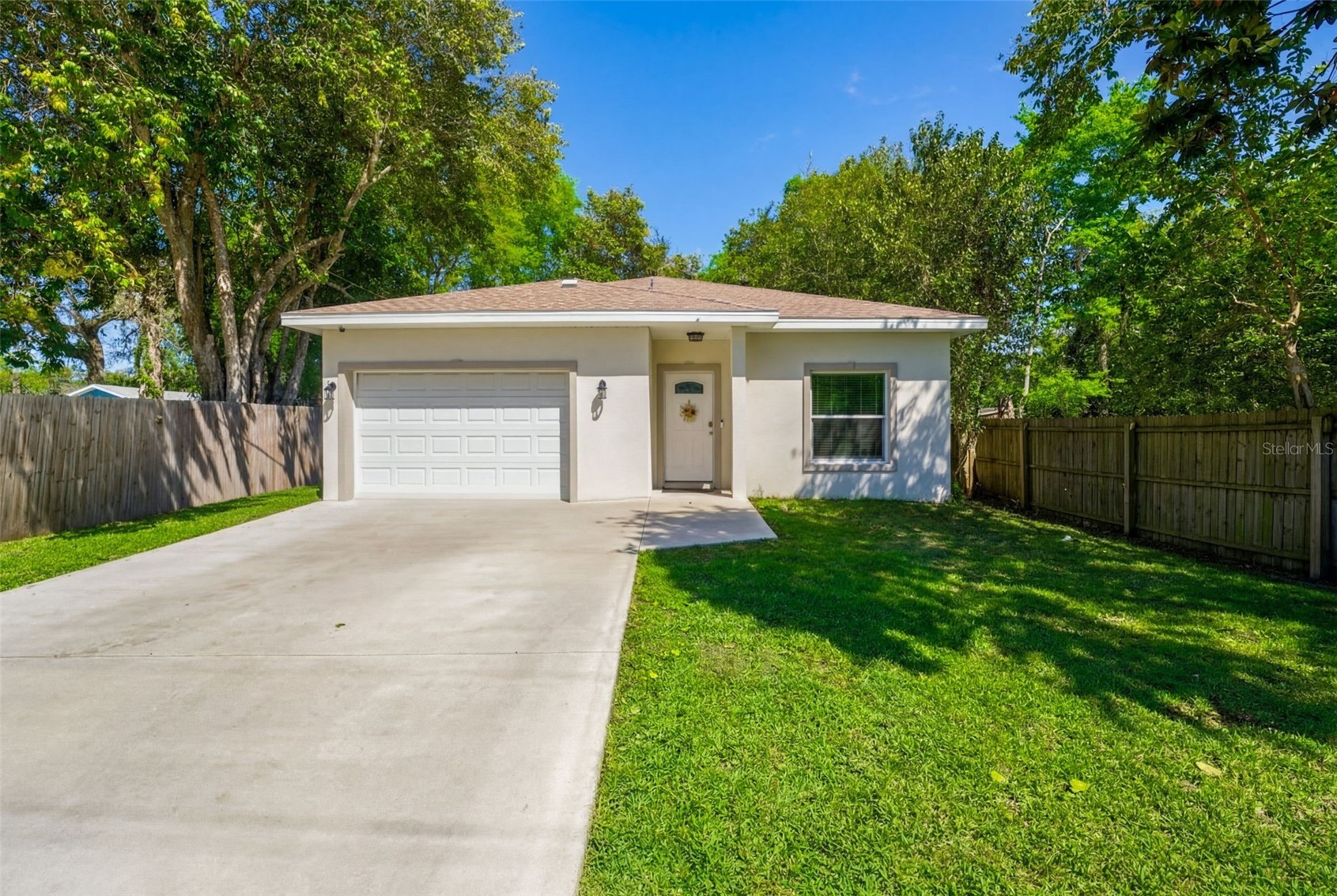 637 HOLMES AVENUE