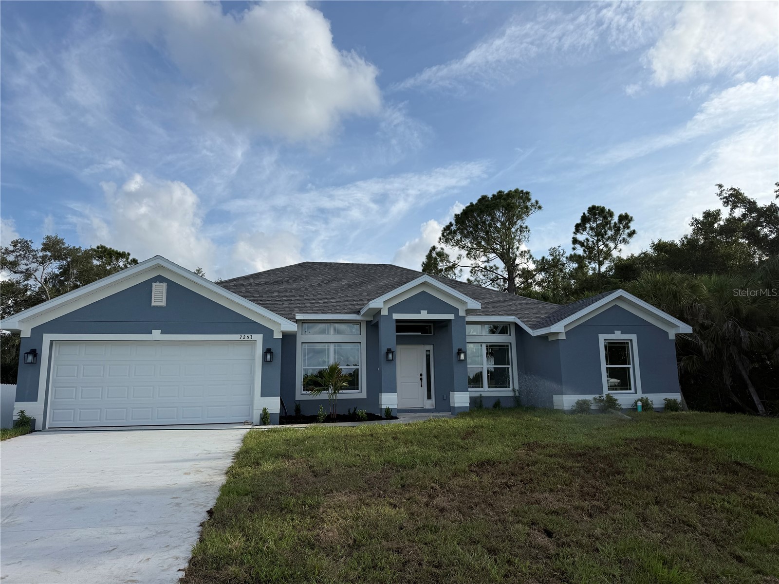 3263 VICKERS LANE