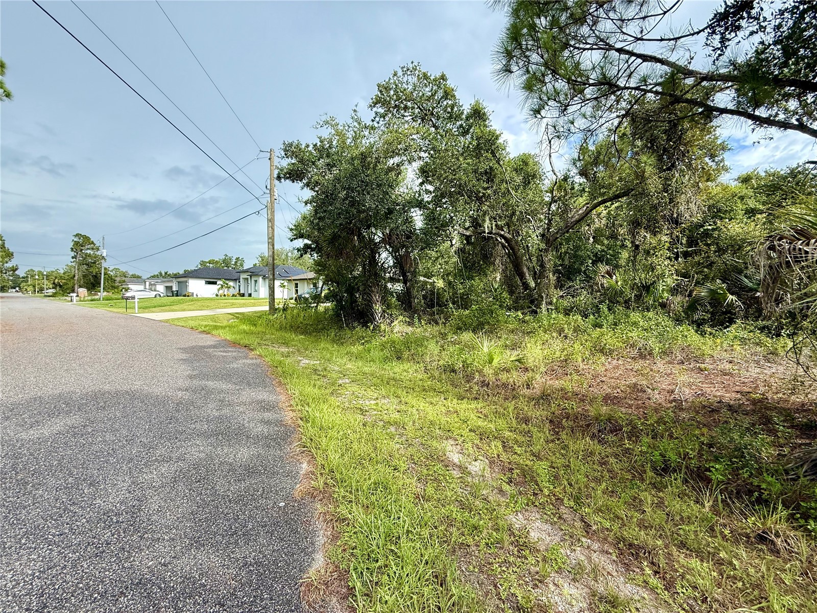 LANAI AVE