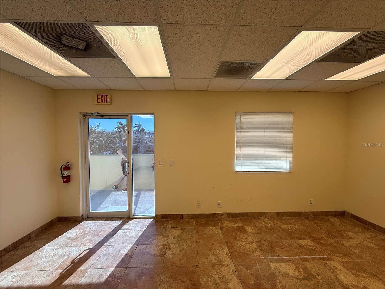 2755 VISTA PARKWAY I-2