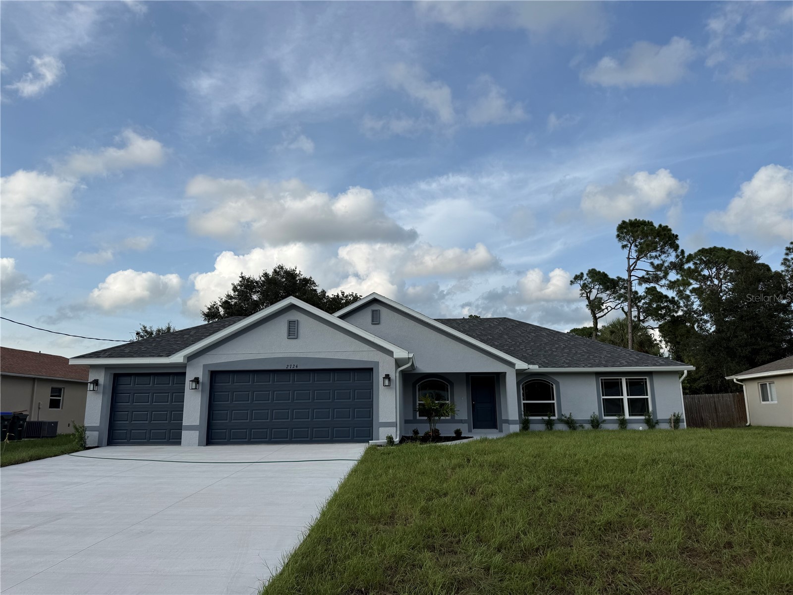 2724 NELLIE LANE