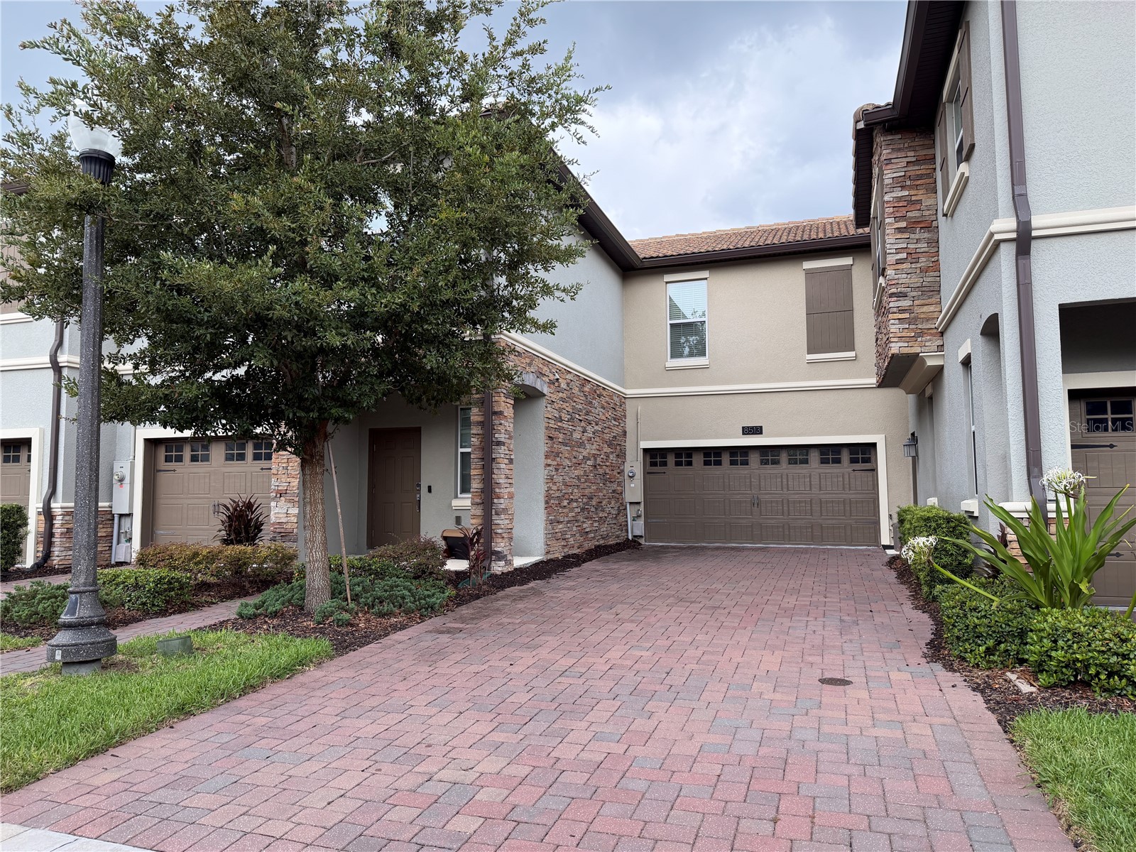 8513 GOLF WAY