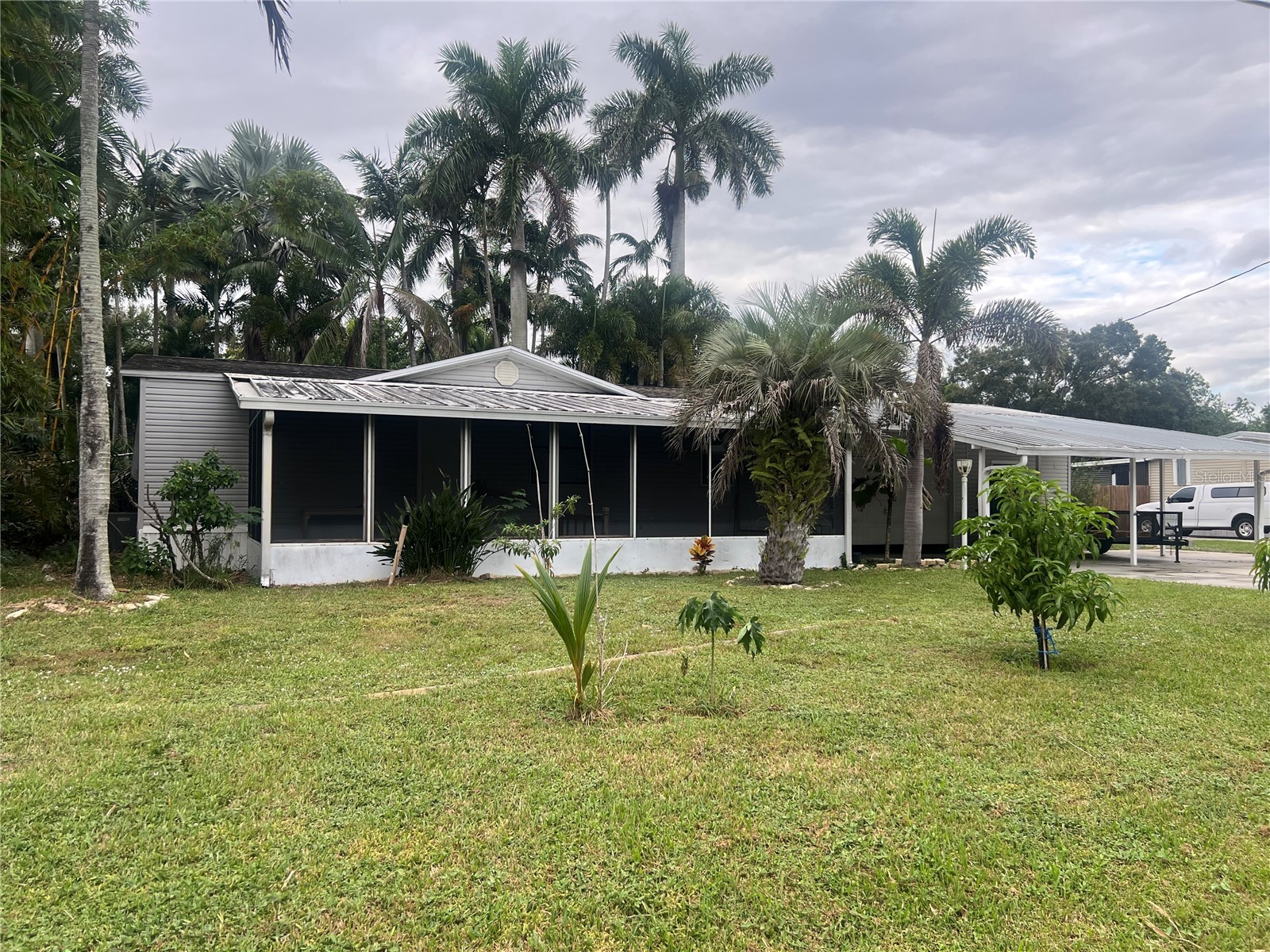 2833 SE 18TH TERRACE