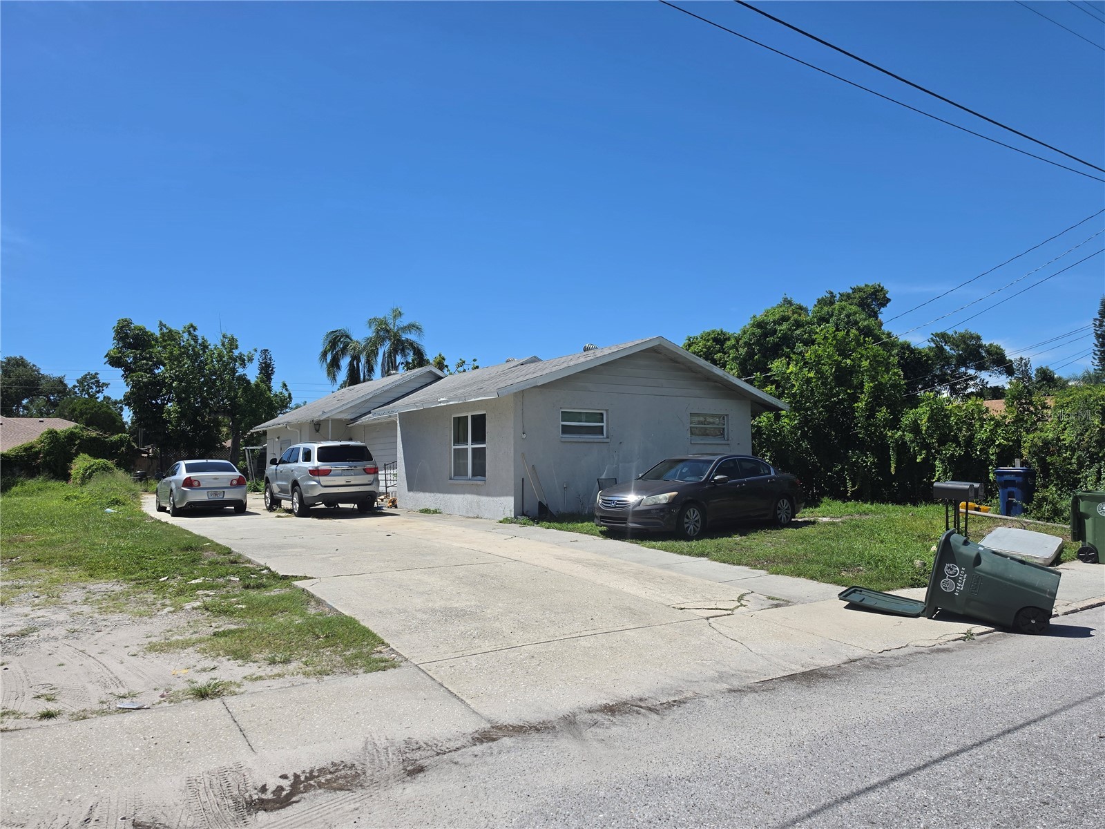 1222 17TH STREET W