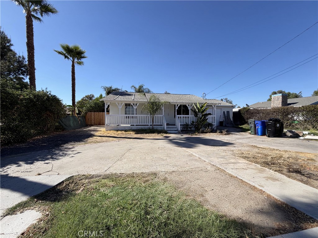 9384 Fontana Ave