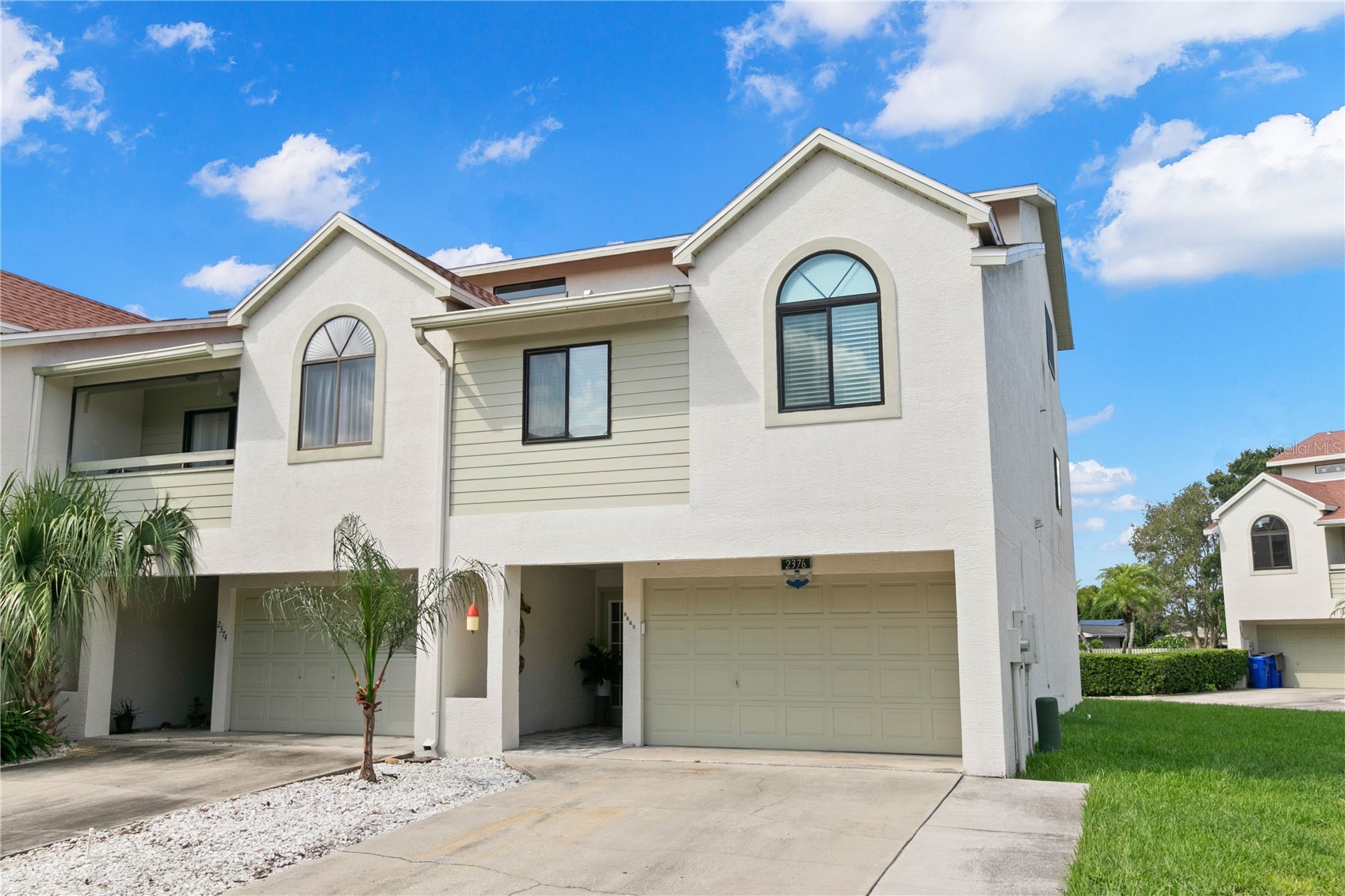 2376 HANOVER DRIVE