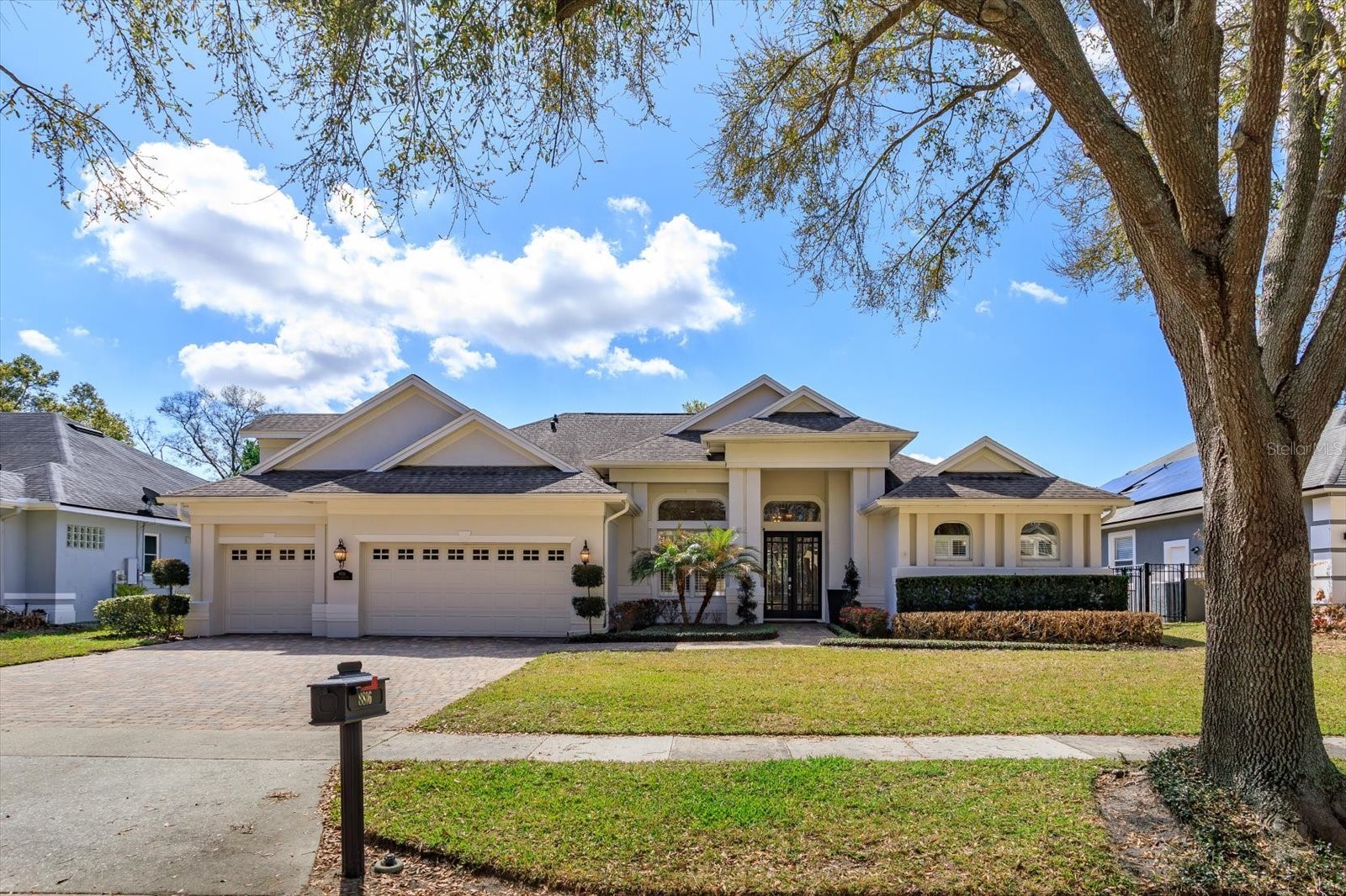 8816 GREAT COVE DRIVE