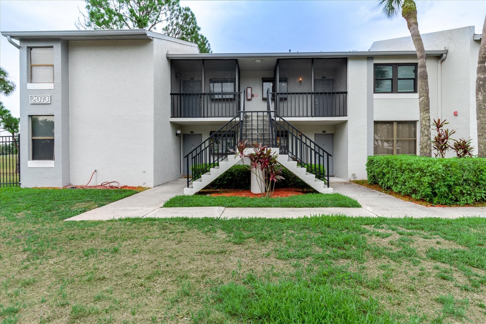 2073 SKIMMER COURT W 222