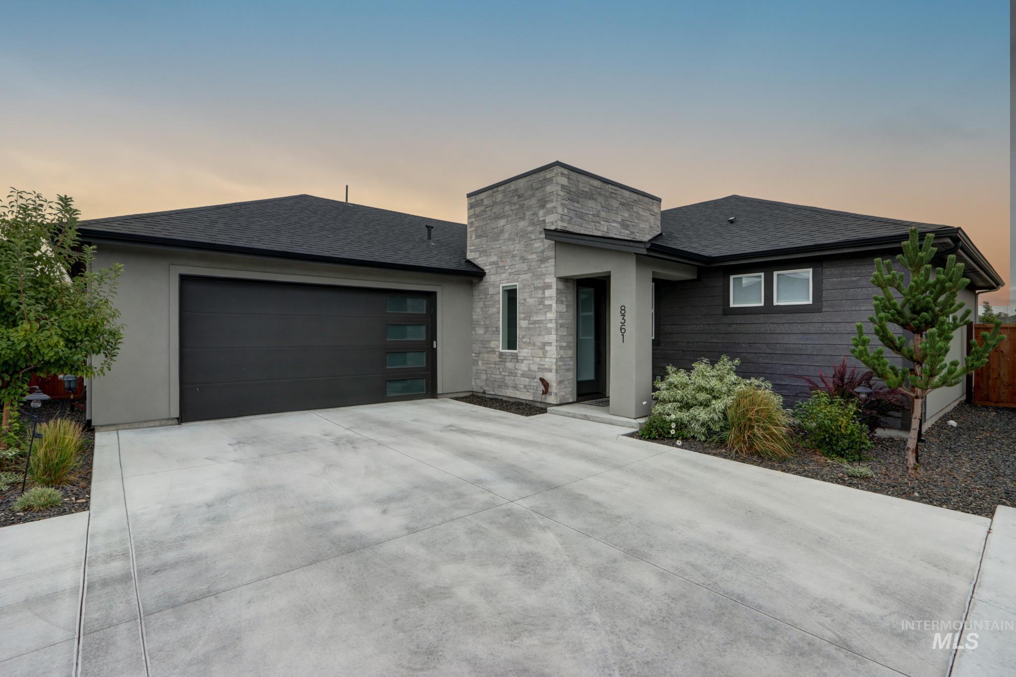 8361 W Meltwater Ln, Eagle ID 83616