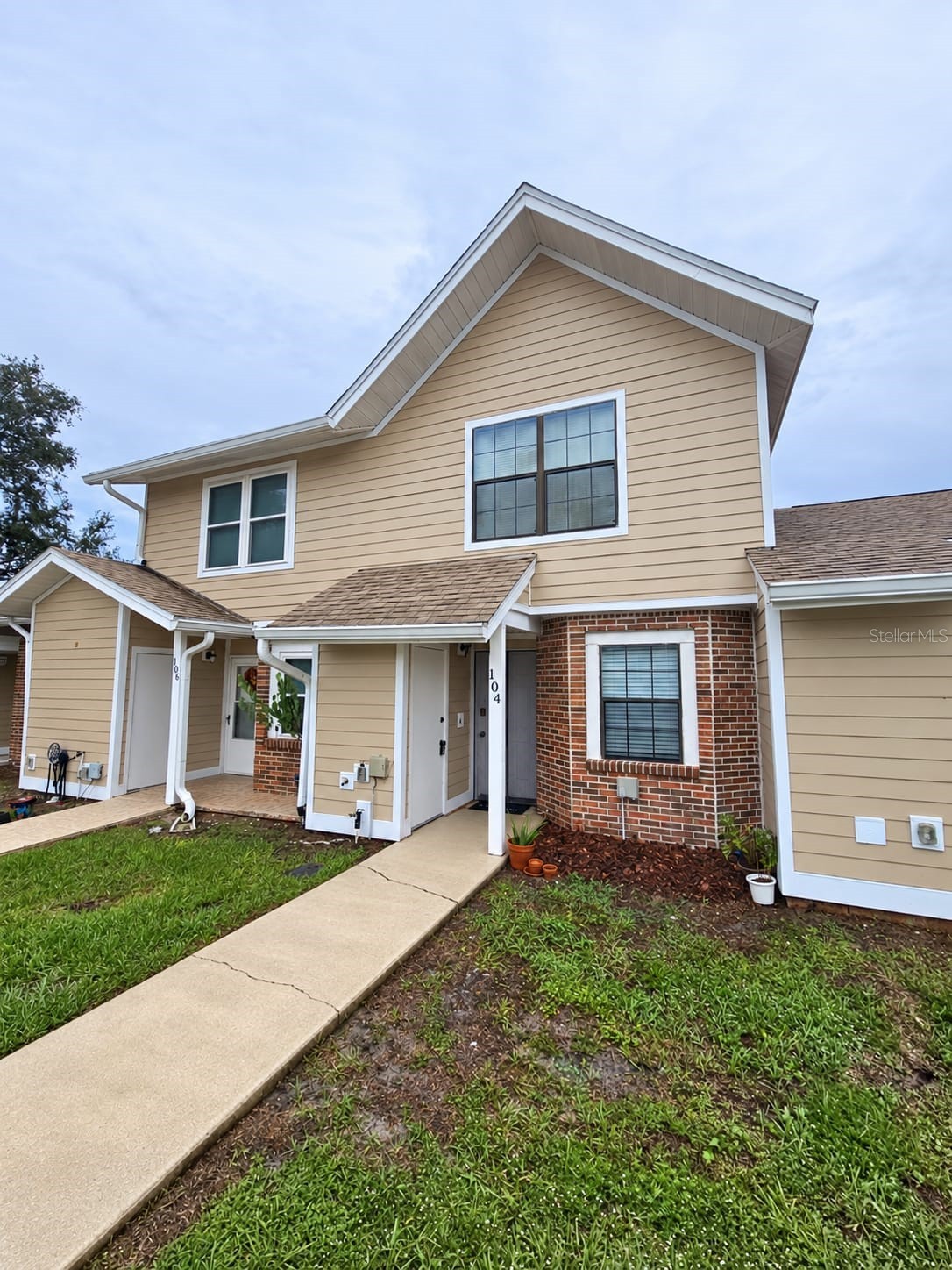 104 HIDDEN ARBOR COURT