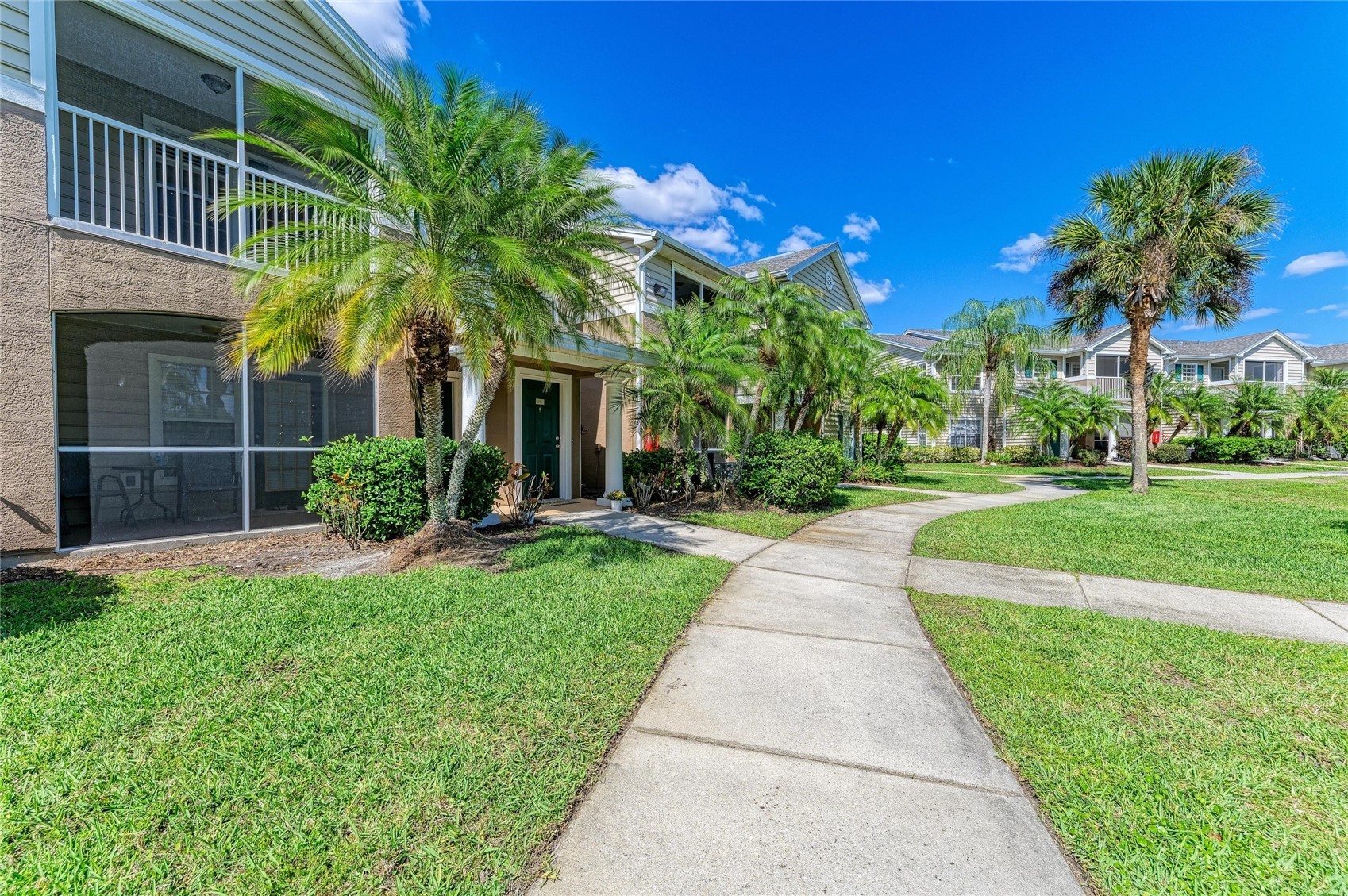 8911 MANOR LOOP 207