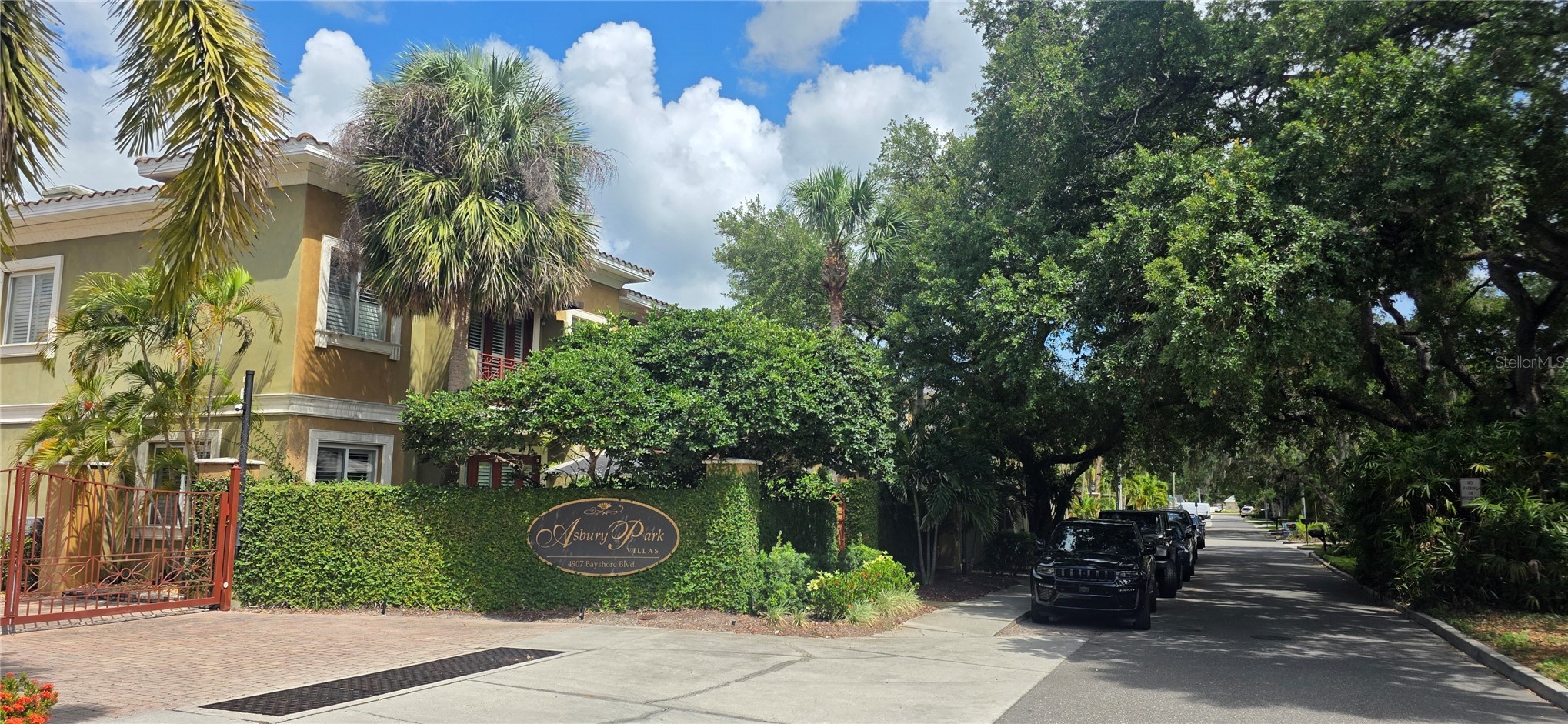 4907 BAYSHORE BOULEVARD 103