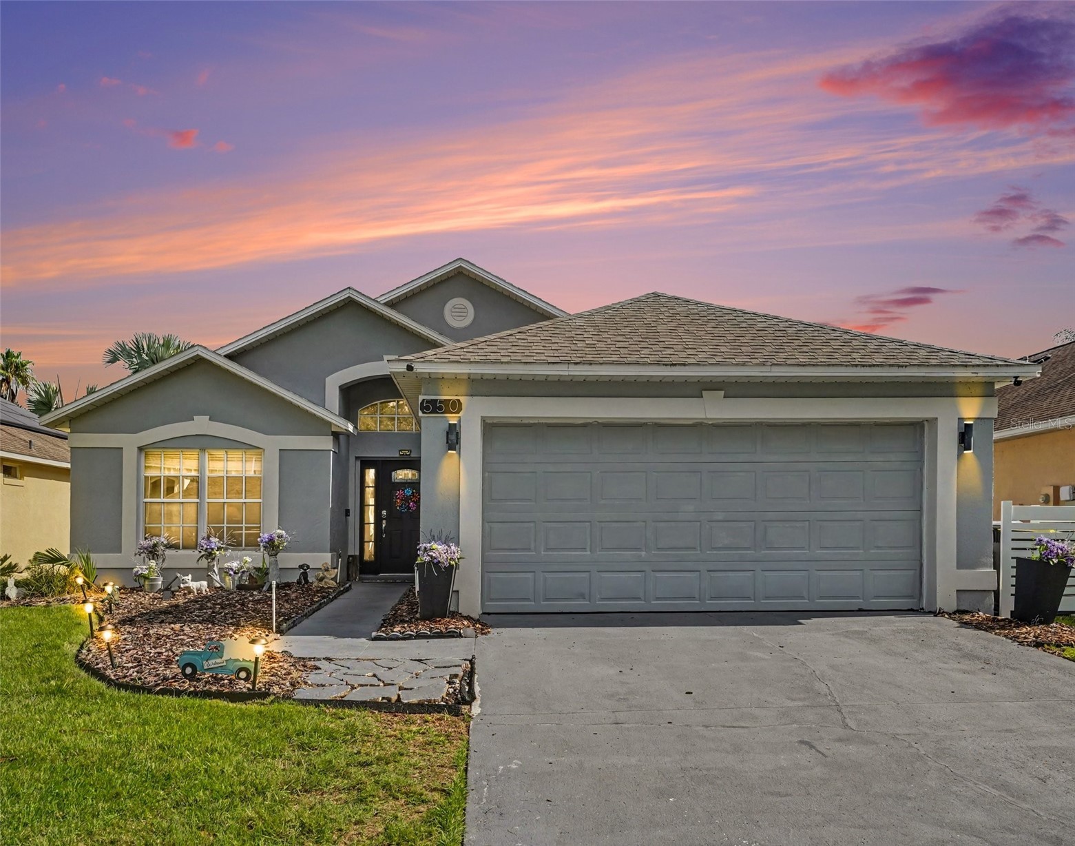 550 BUCKINGHAM CIRCLE