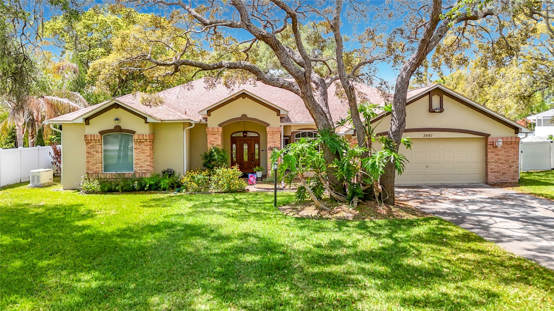 2087 BREEZY WAY