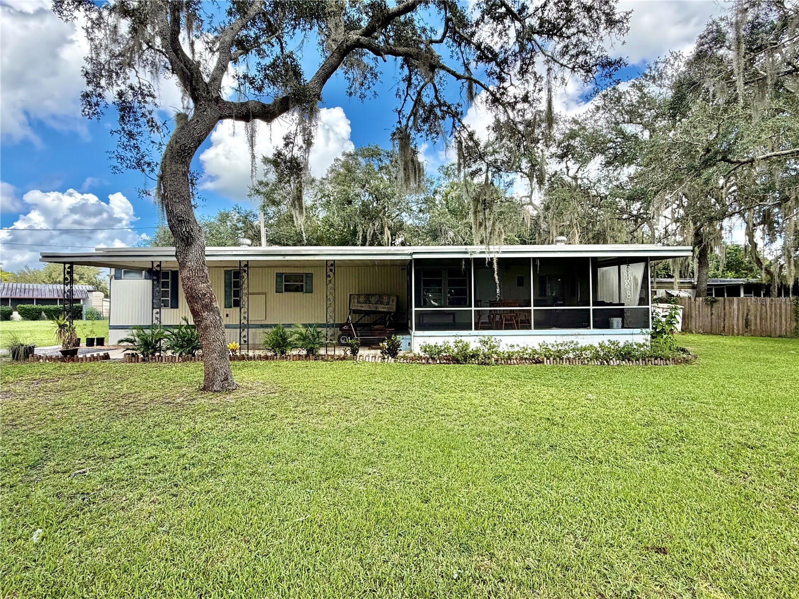 19049 SE 16TH PLACE