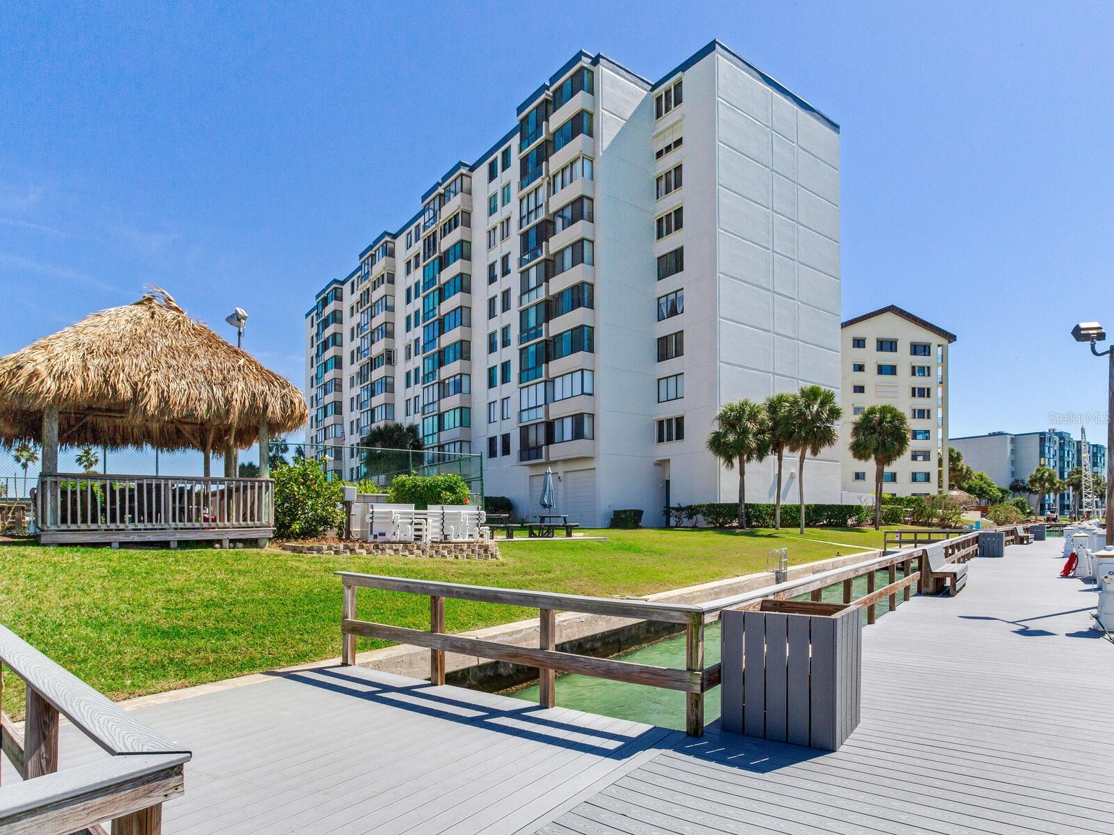 660 ISLAND WAY 202
