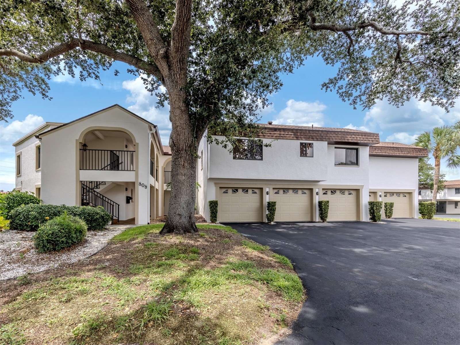 808 CAPRI ISLES BLVD 111
