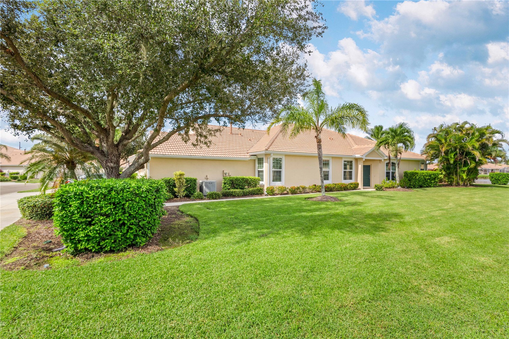 5064 WHISPERING OAKS DRIVE
