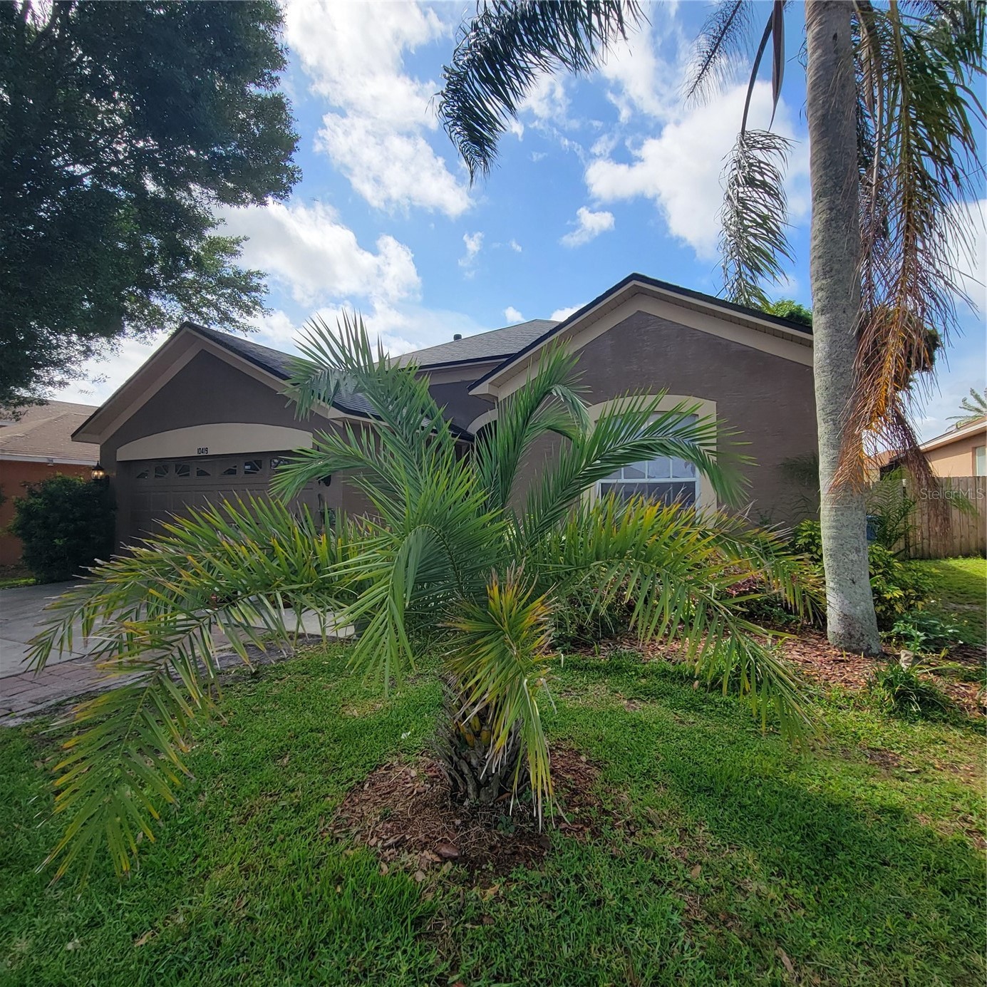 10419 GOLDENBROOK WAY