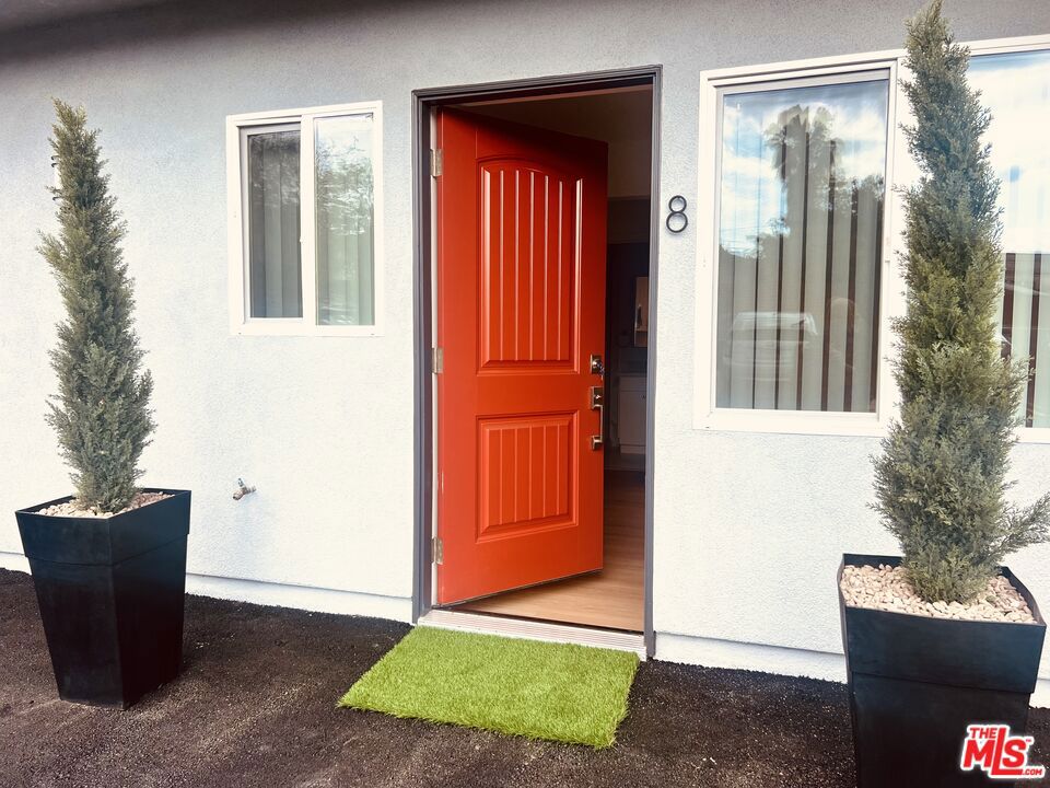 321 Lincoln Avenue 8