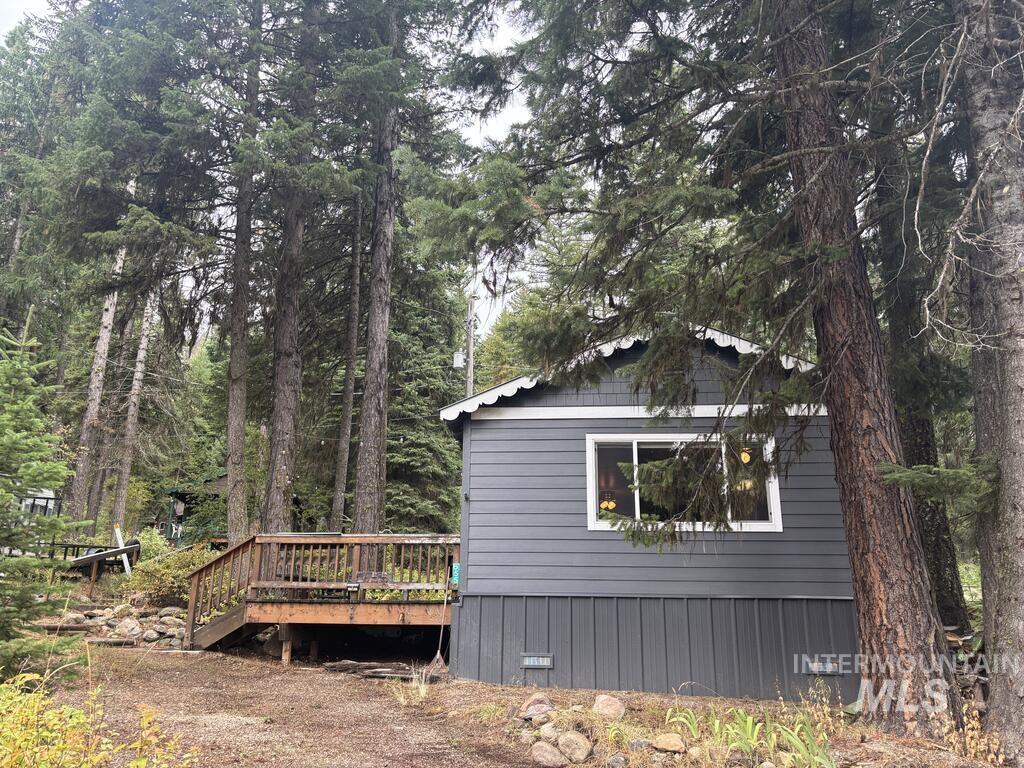 655 West Mountain Rd, Cascade ID 83611