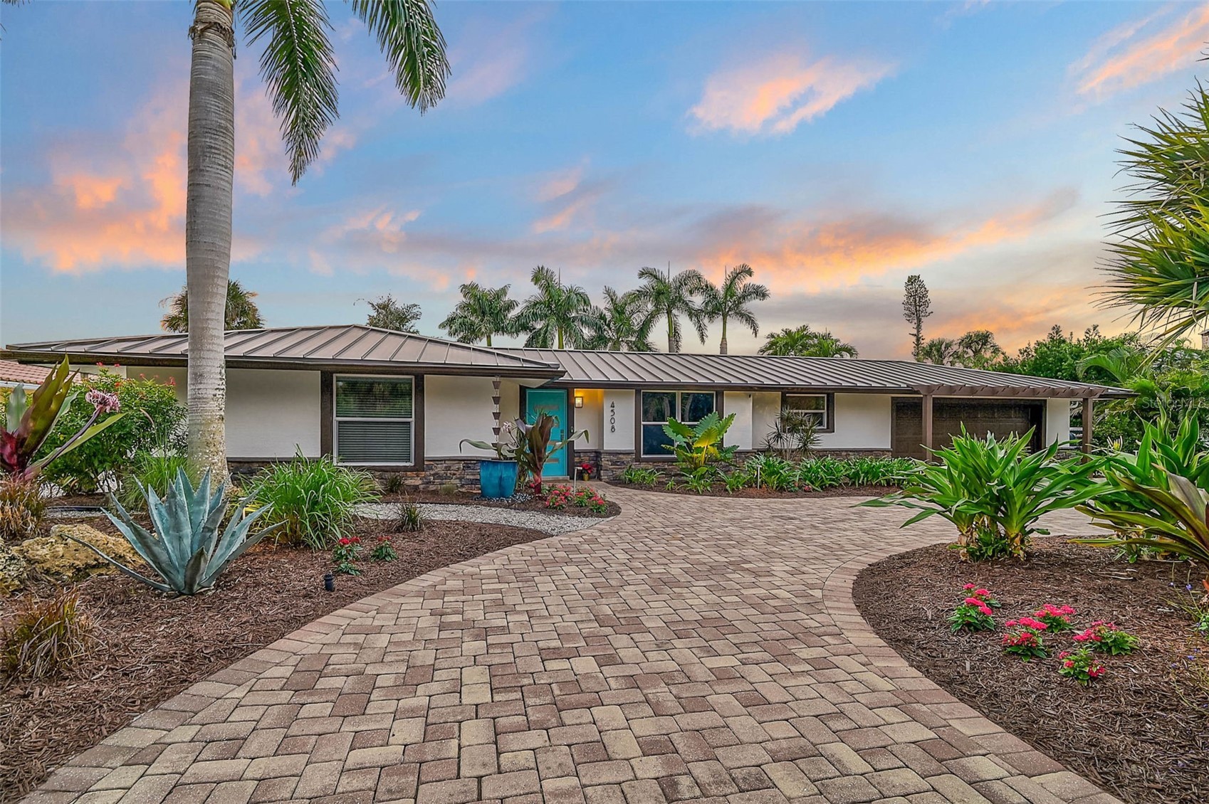 4508 WOODSIDE ROAD