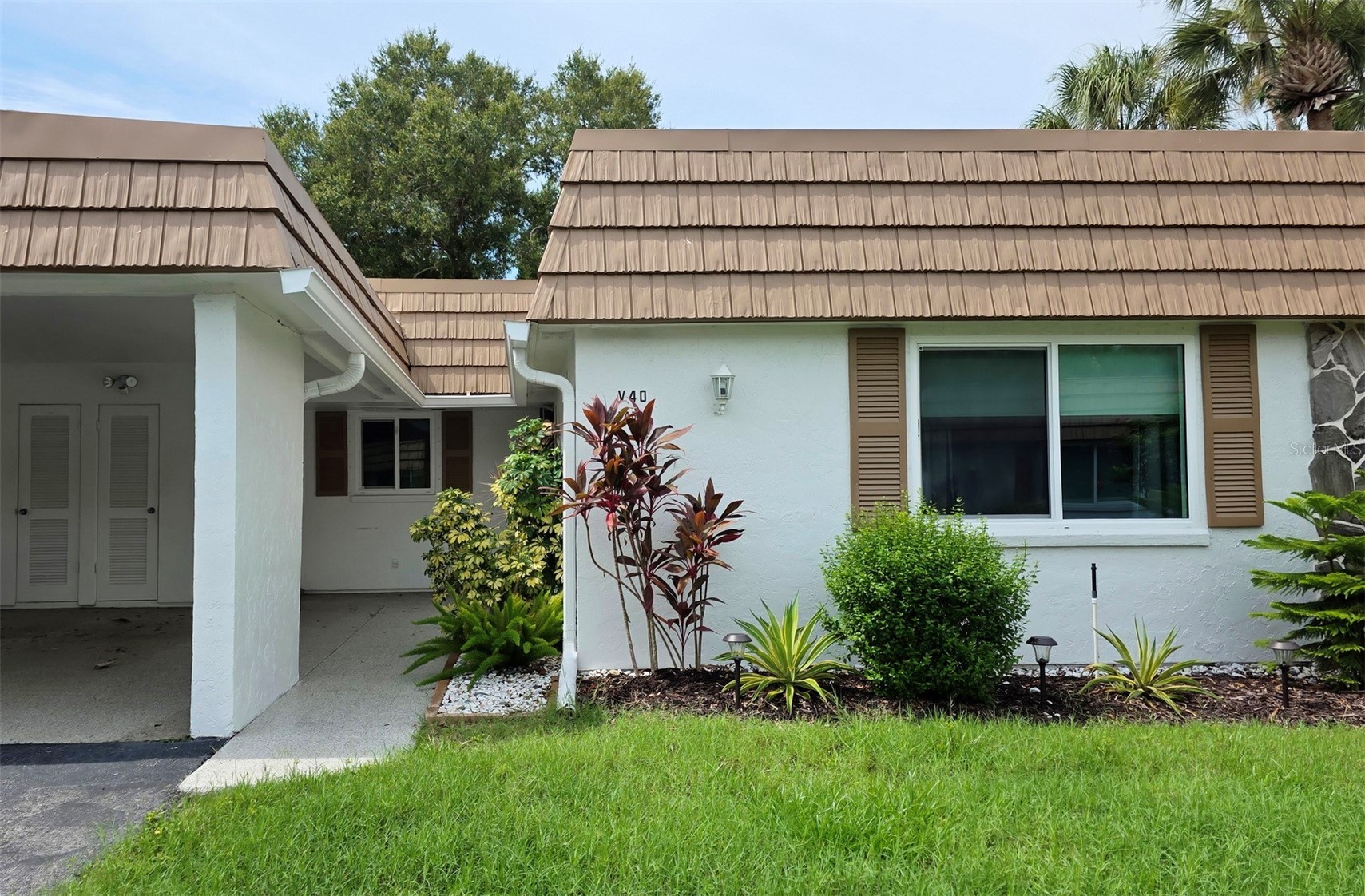 5468 RIVERBLUFF CIRCLE V-40