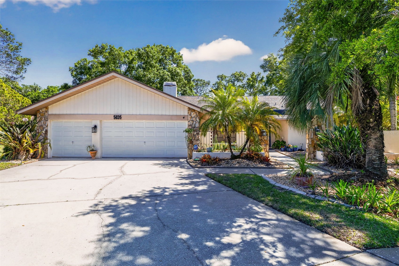 5035 BARROWE DRIVE