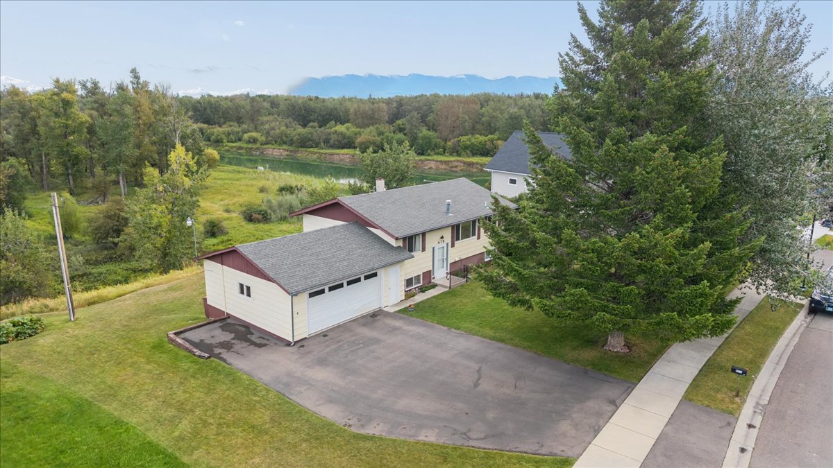 415 Leisure Drive