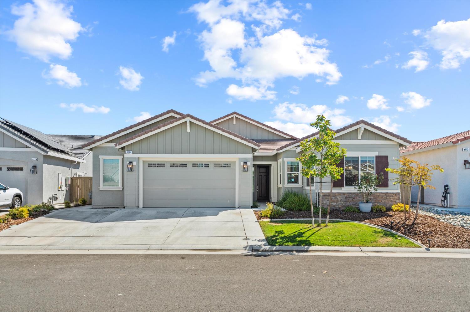 3120 Shasta Daisy Cir, Roseville, CA 95747