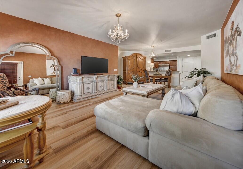 5450 E DEER VALLEY Drive 1020, Phoenix, AZ 85054