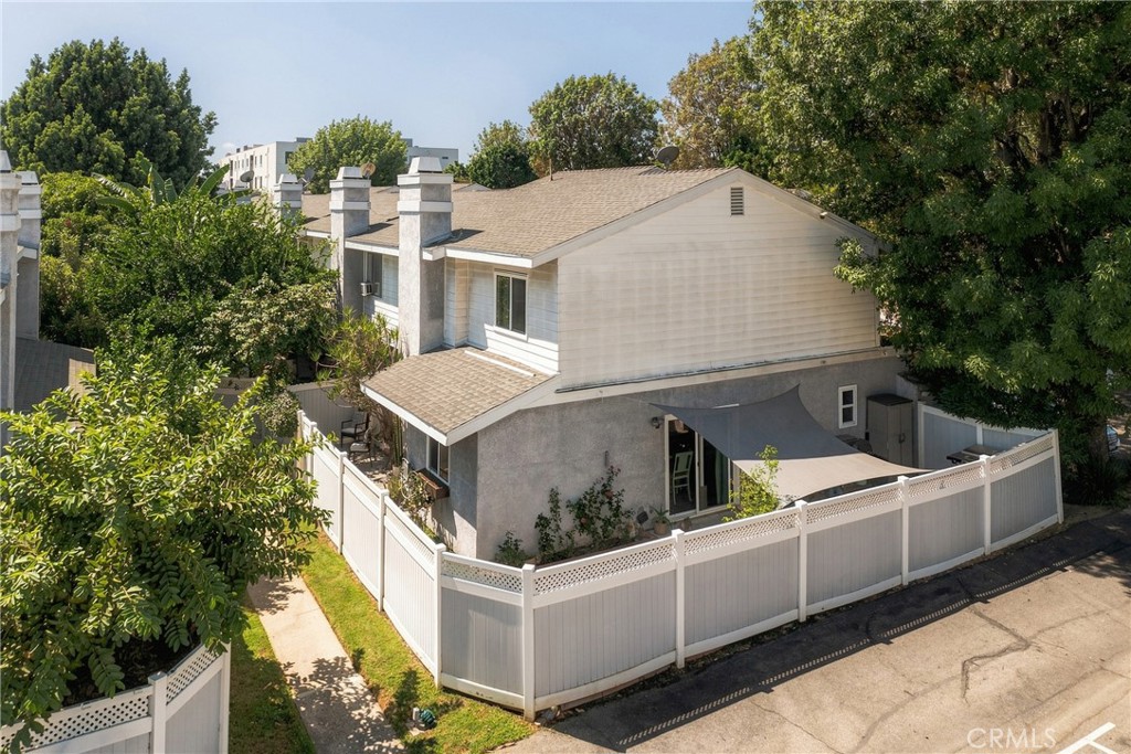 8350 Burnet 9