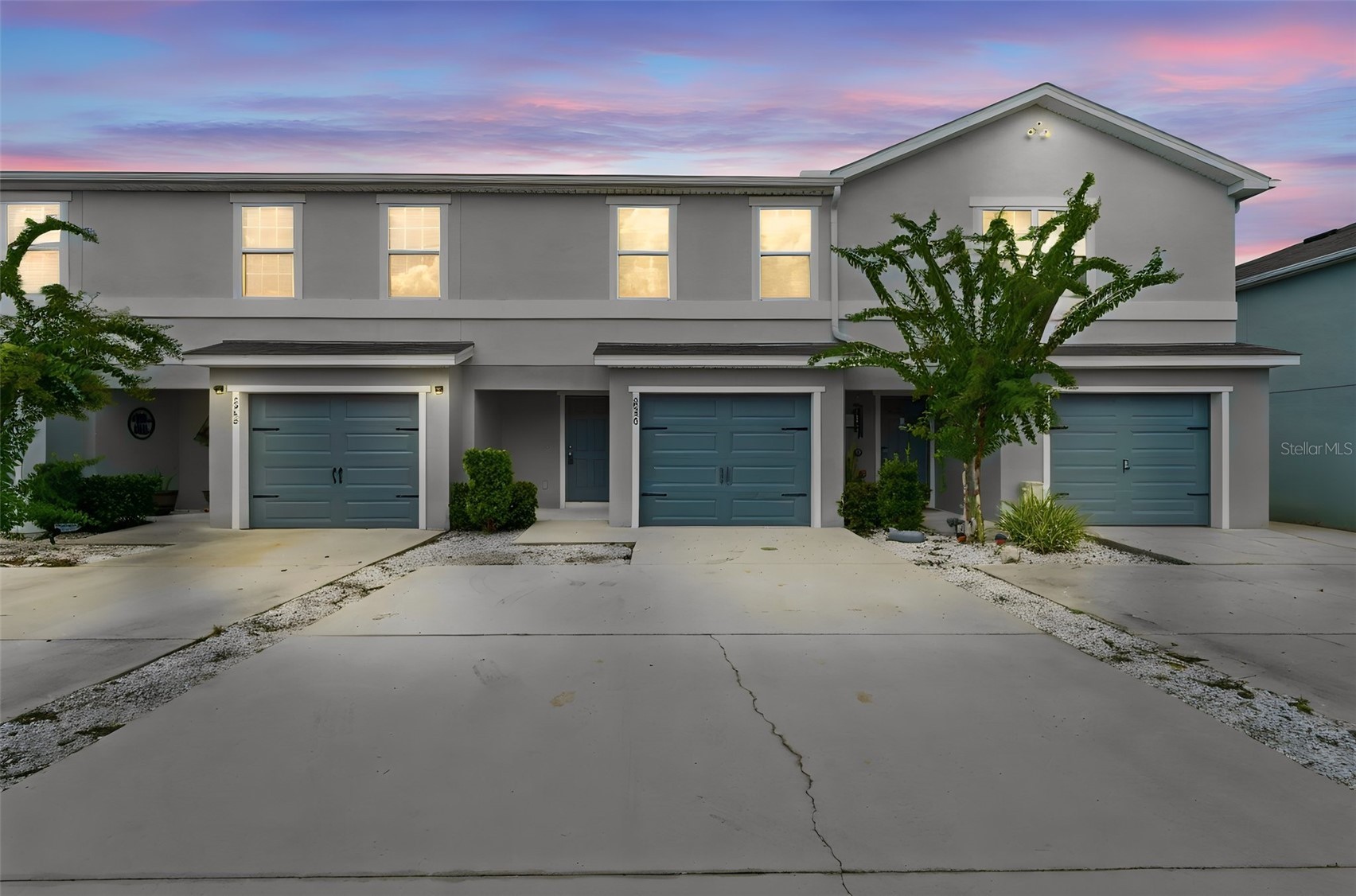 2956 FIELDWOOD CIRCLE