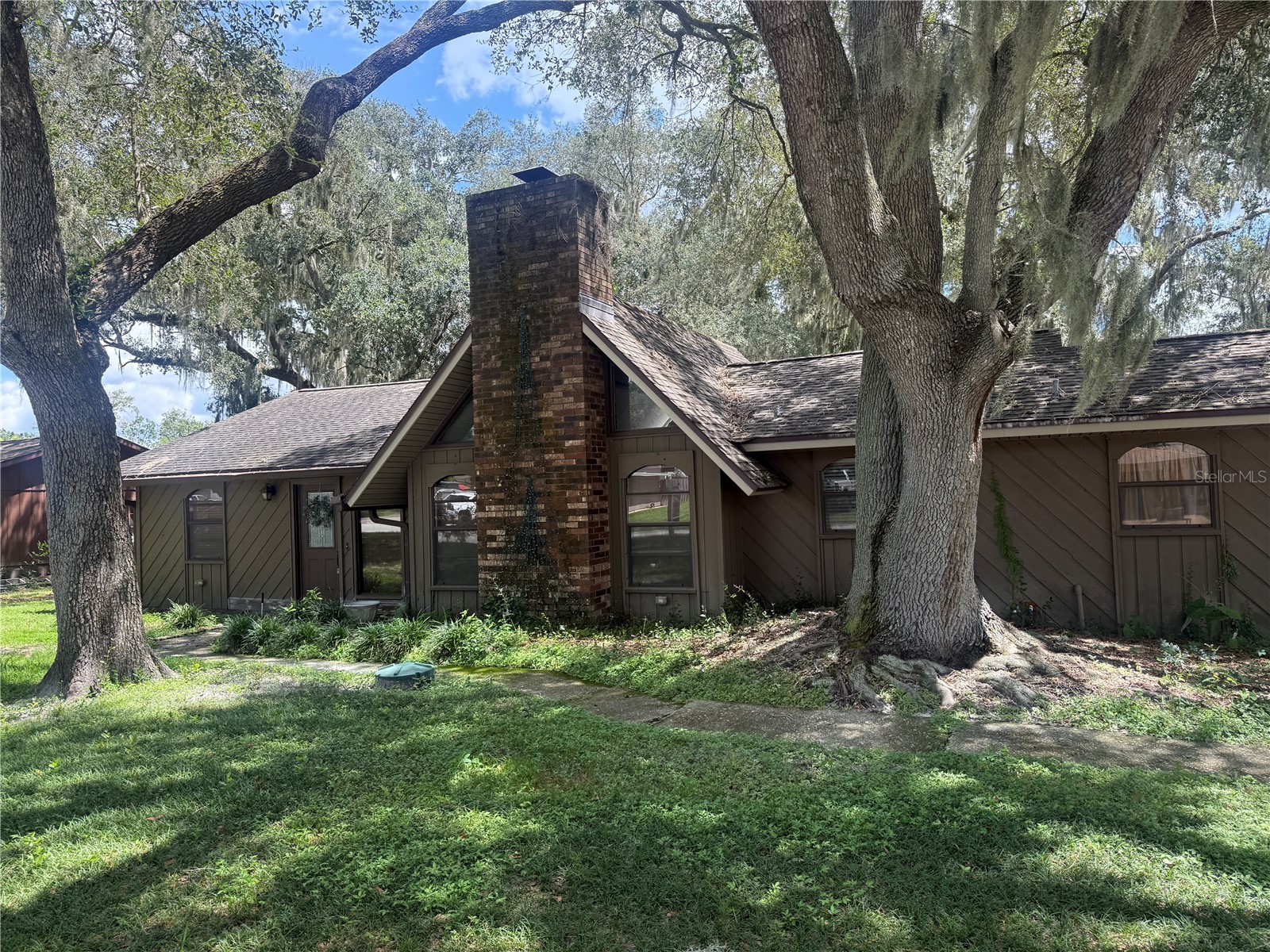 5125 OAKWOOD TRAIL