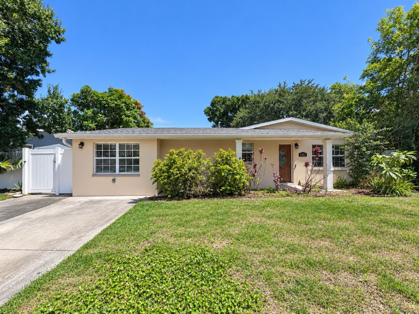 8915 59TH WAY N