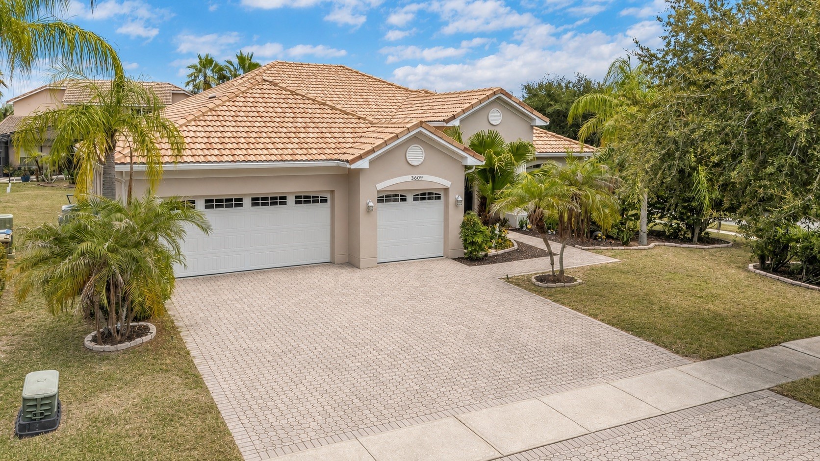 3609 VALLEYVIEW DRIVE