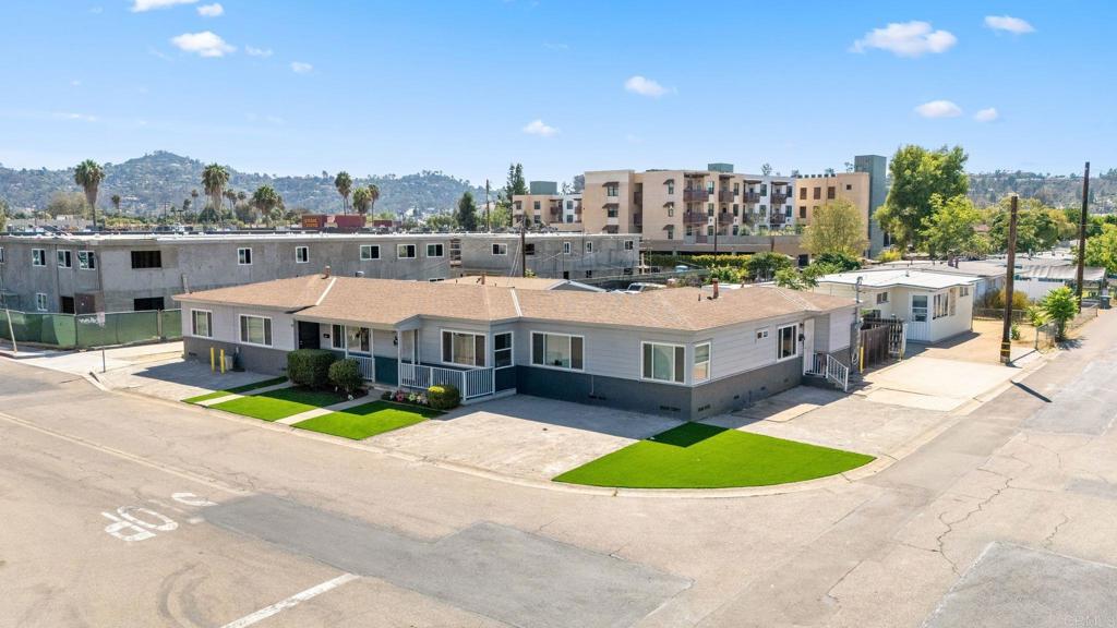315 W Cypress Avenue