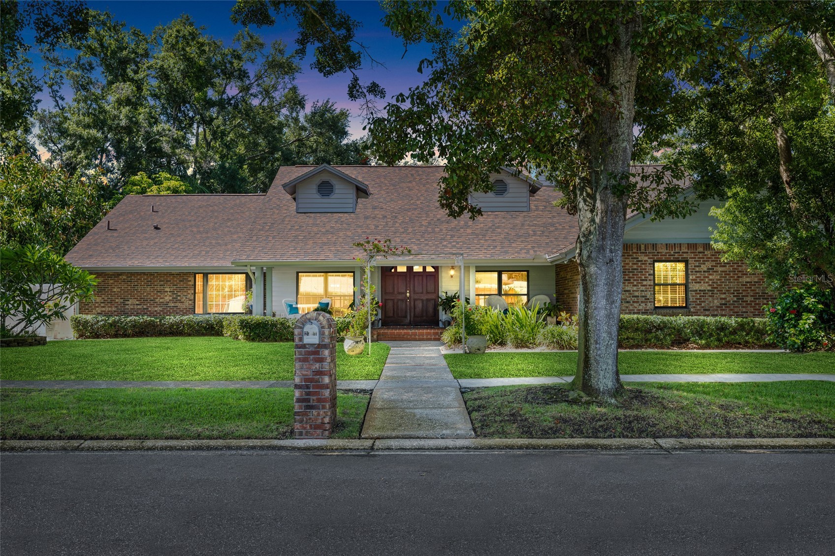 2707 WESTCHESTER DRIVE N