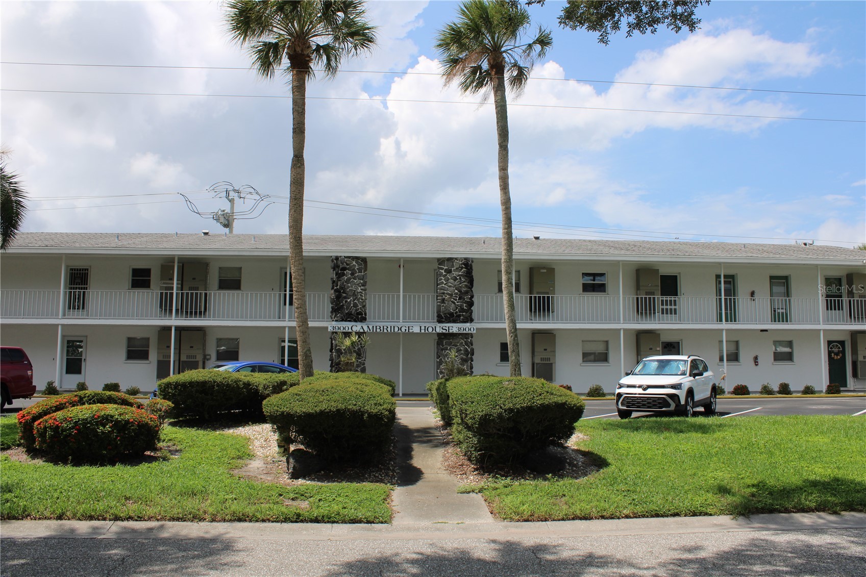 3900 ROXANE BOULEVARD 10B