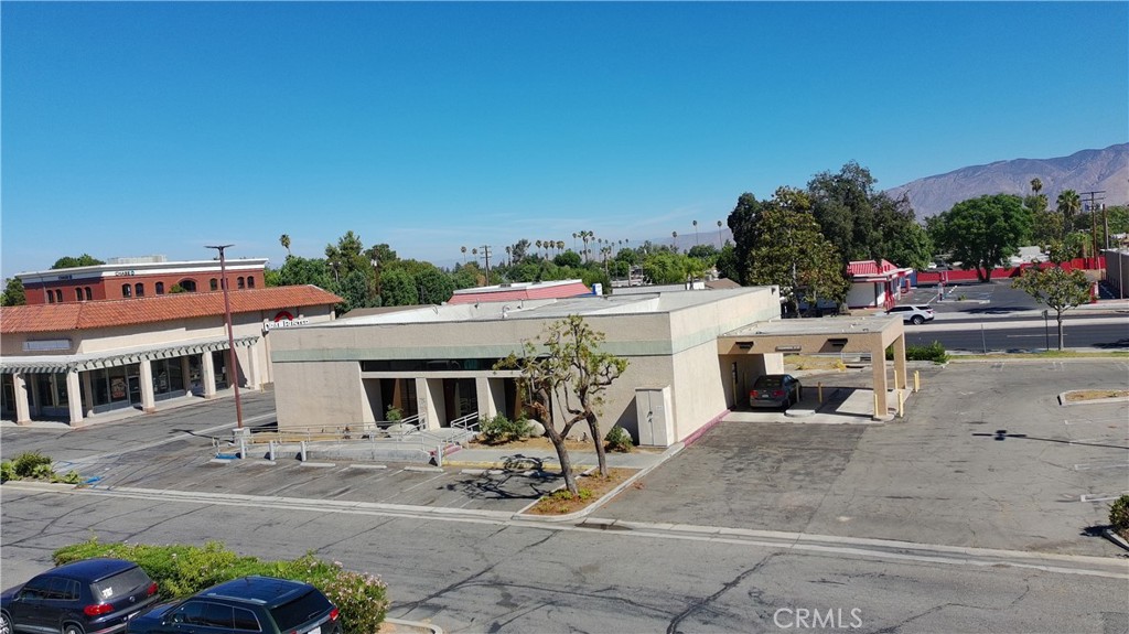 1953 E Florida Avenue