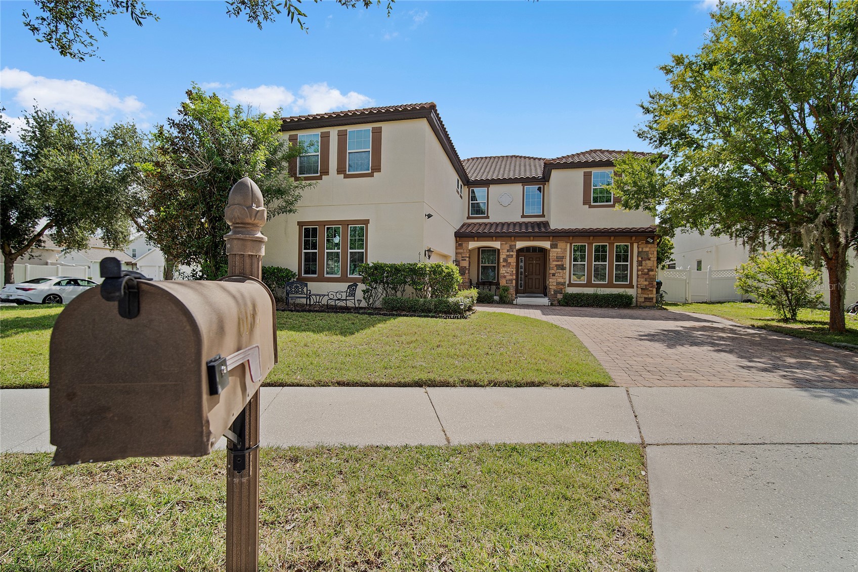 6152 GOLDEN DEWDROP TRAIL
