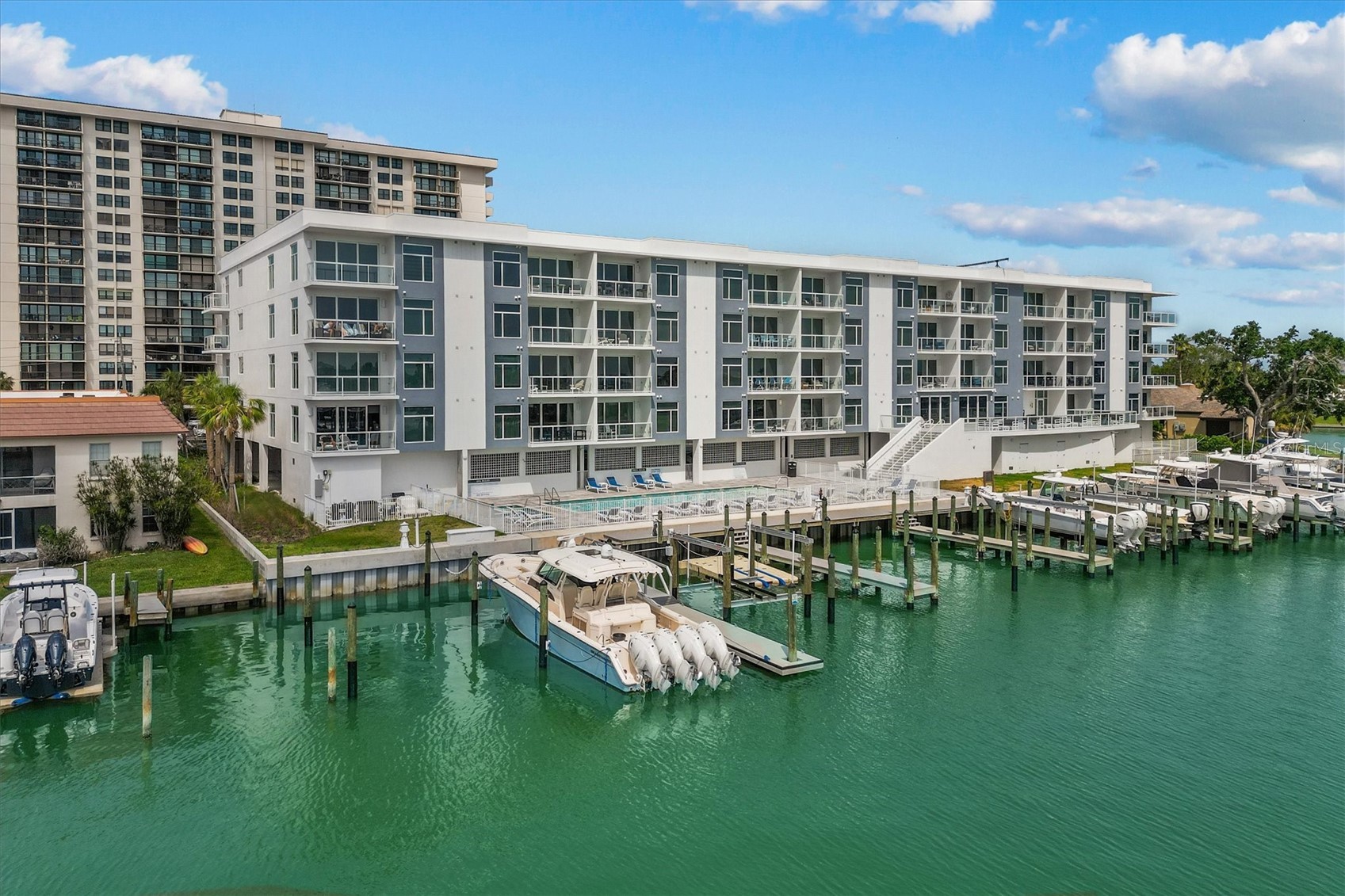415 ISLAND WAY 311