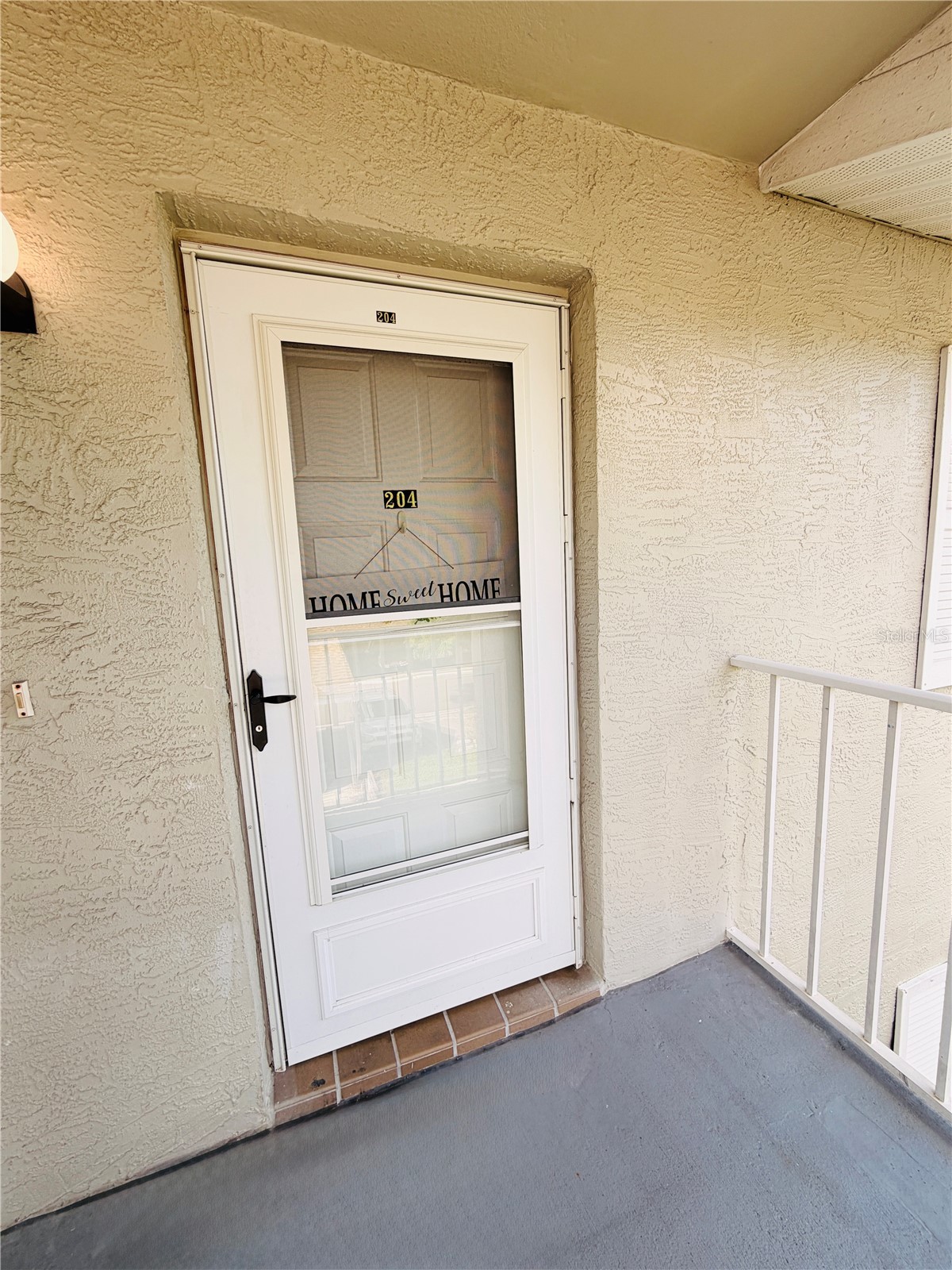 1435 MILLSTREAM LANE 204