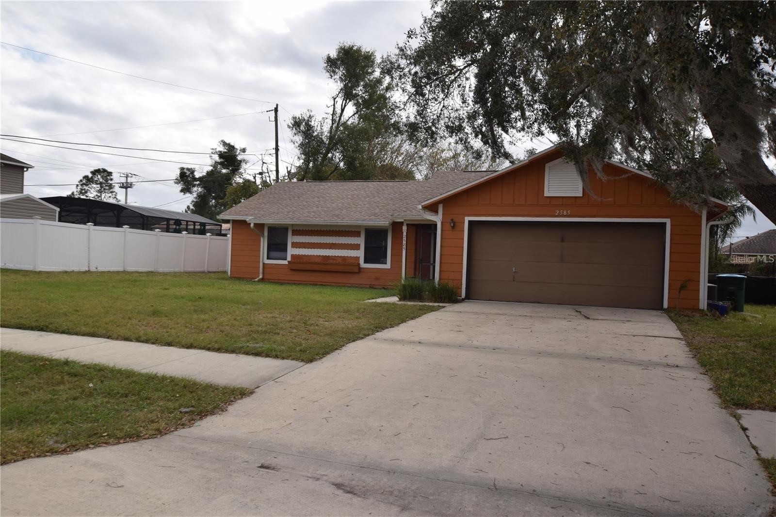 2585 DERBY DRIVE