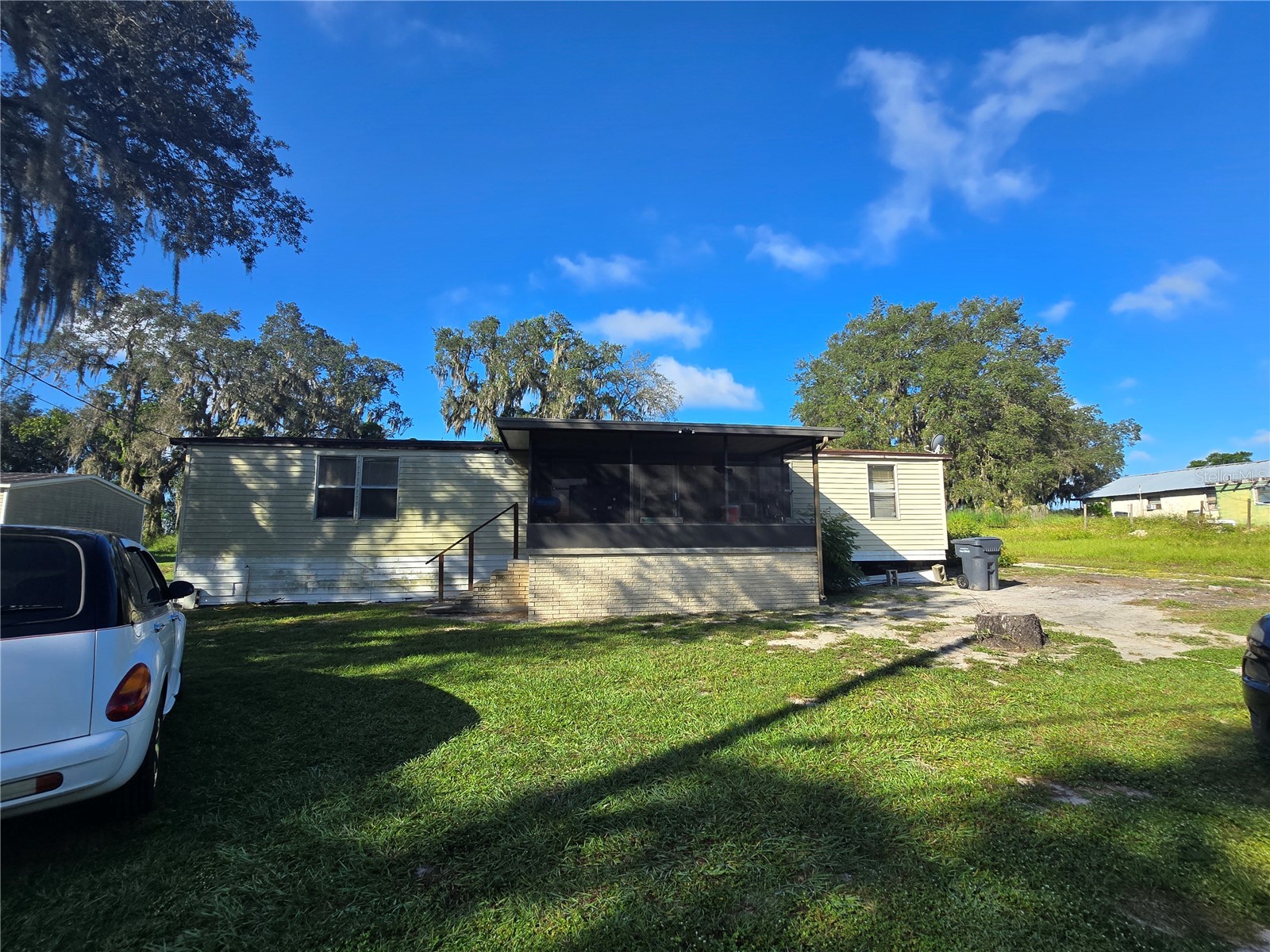 513 SMITH ROAD