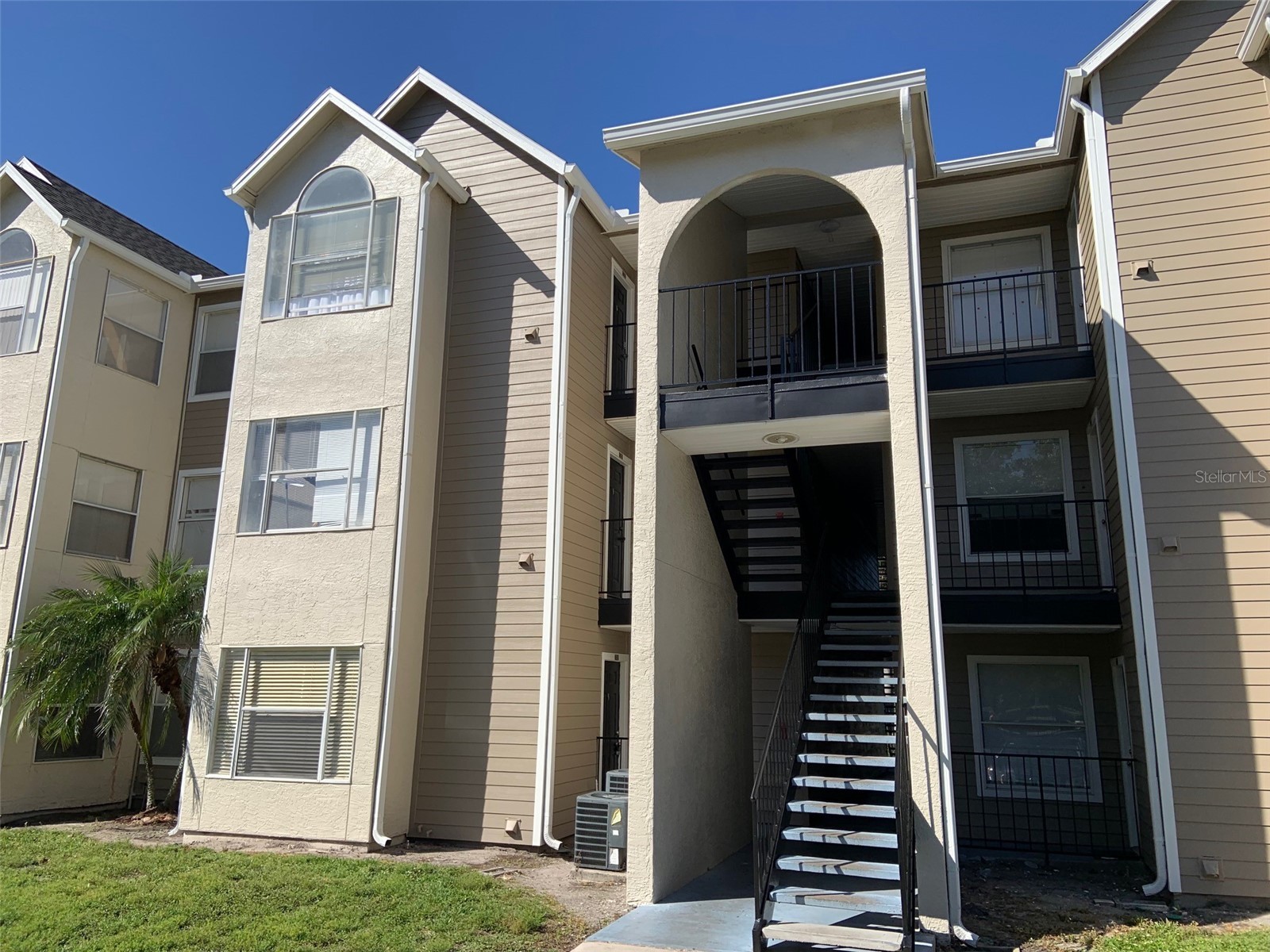 4752 WALDEN CIRCLE 715