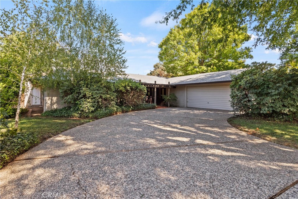 1700 Greenhaven
