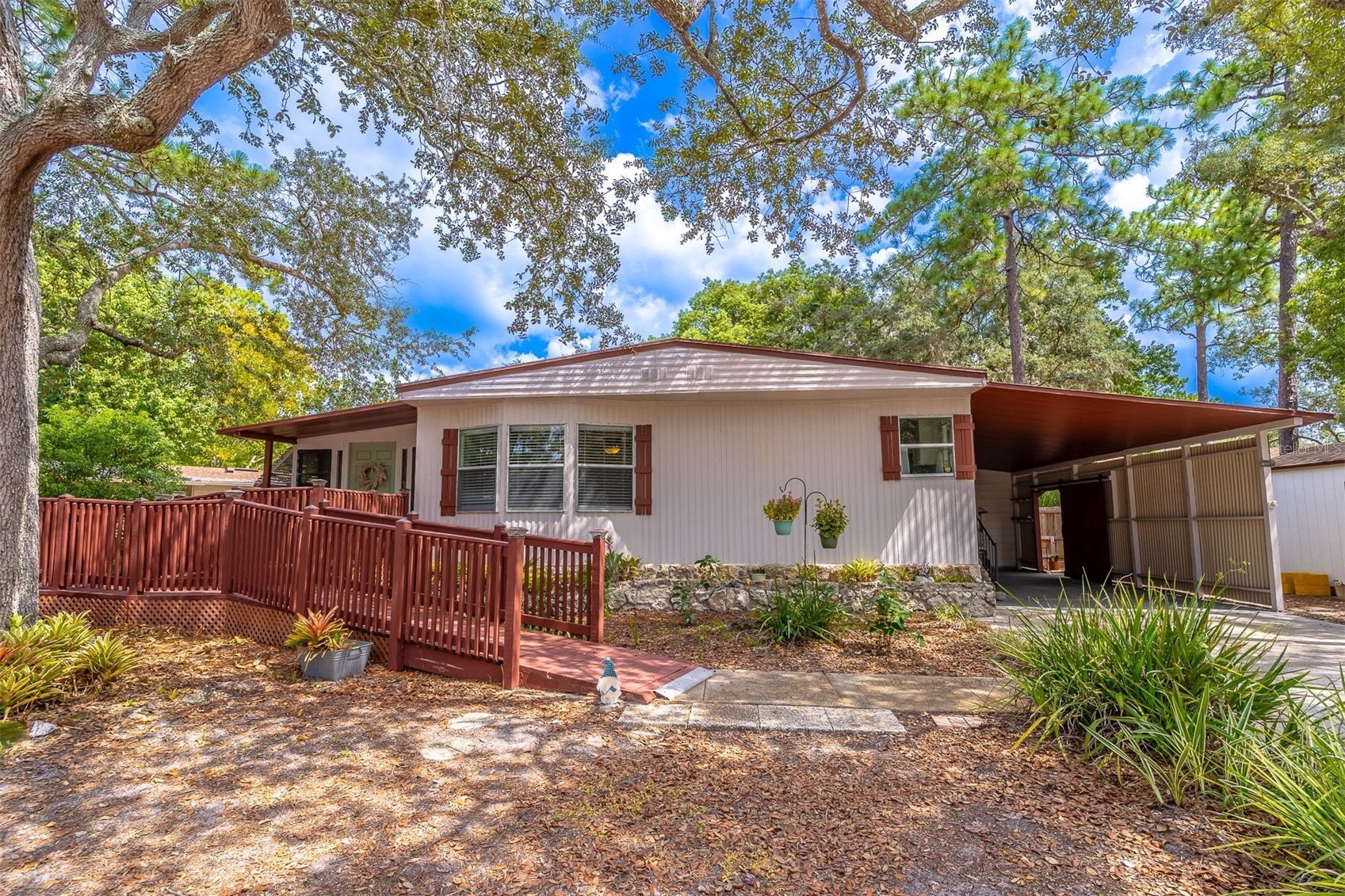112 E PLANTATION BOULEVARD